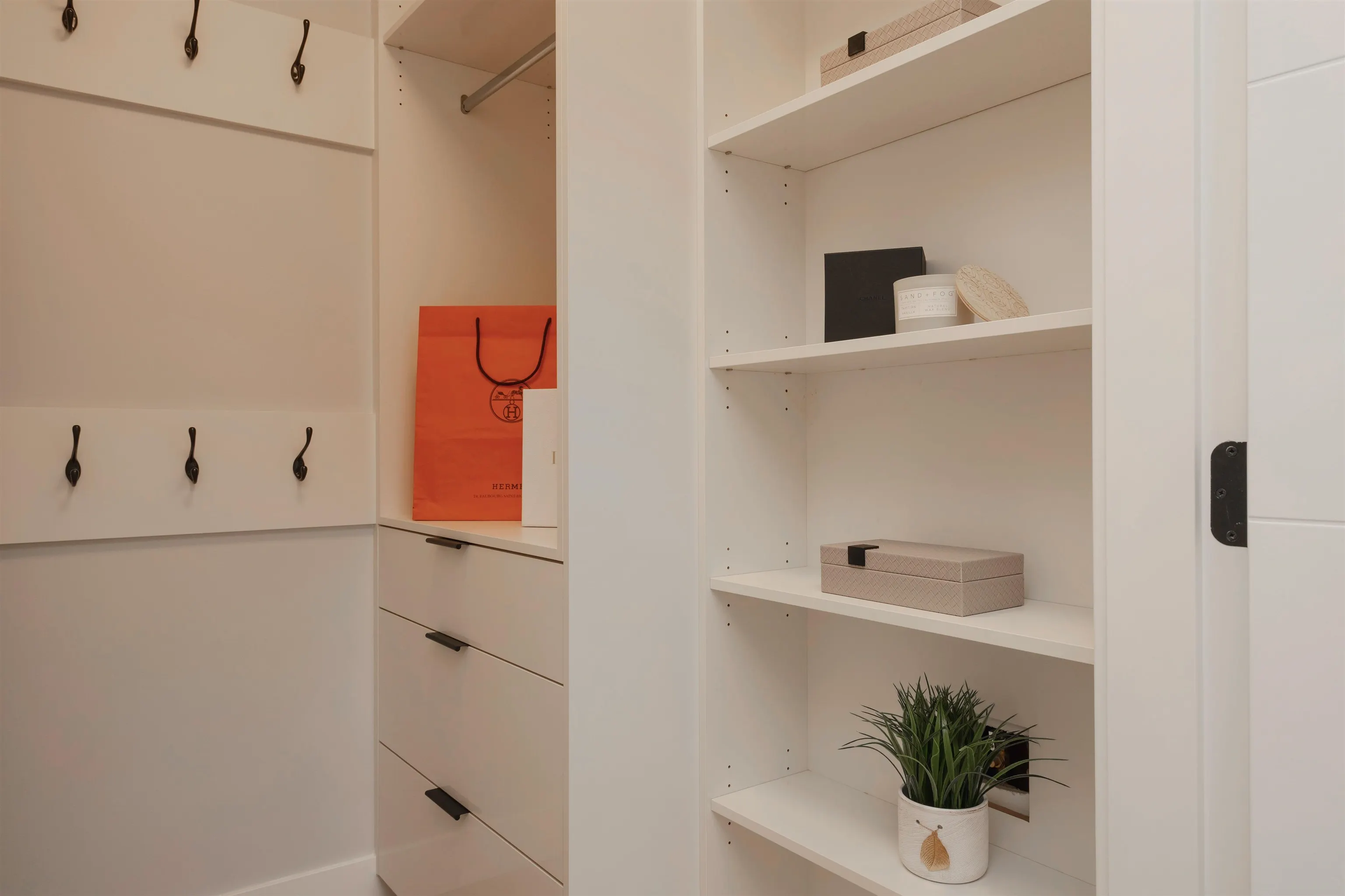 470 W 20 Avenue #1