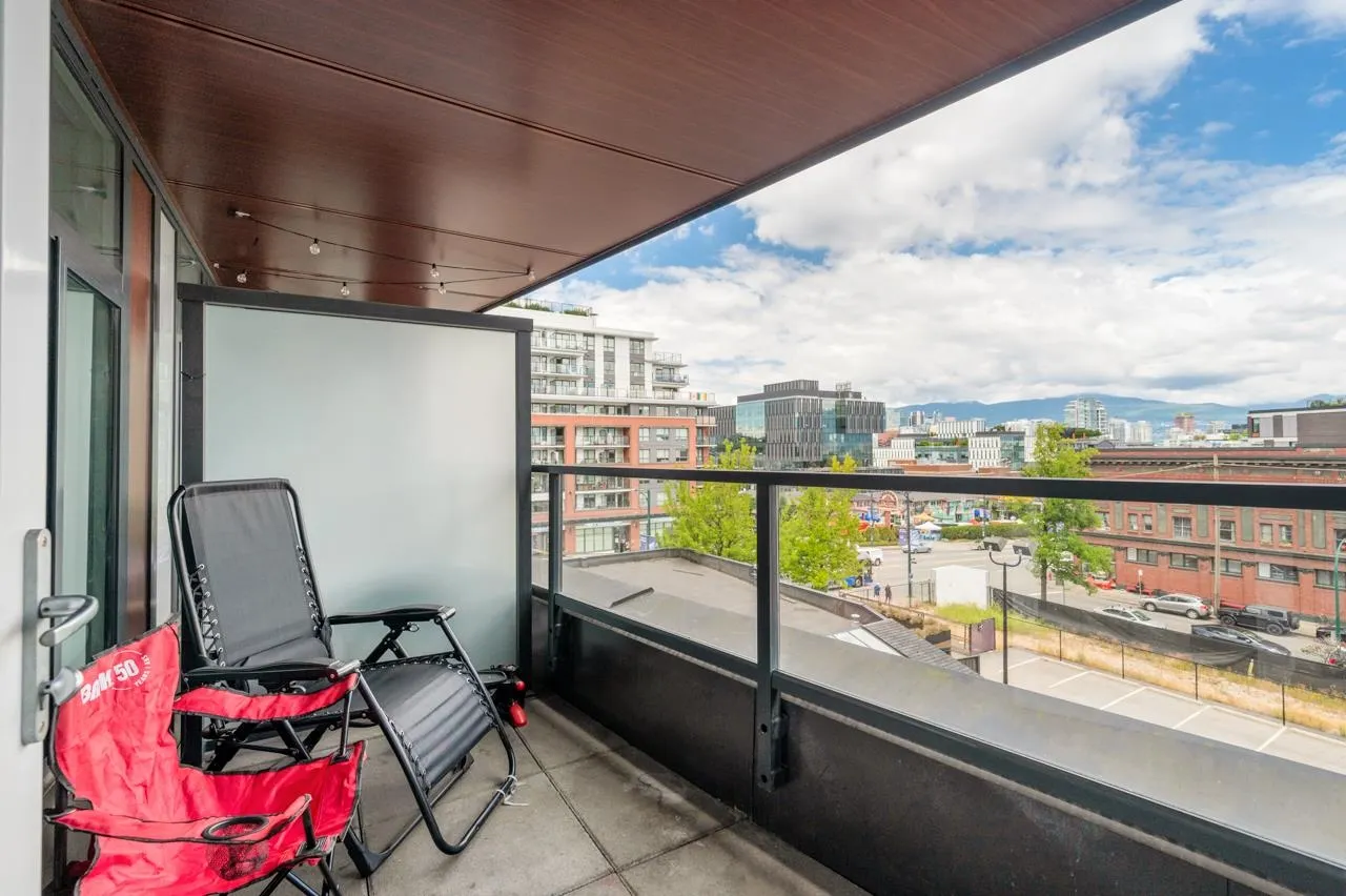 209 E 7th Avenue #406