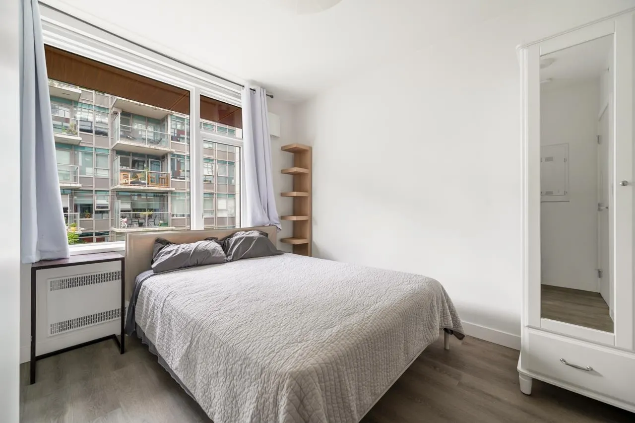 209 E 7th Avenue #406
