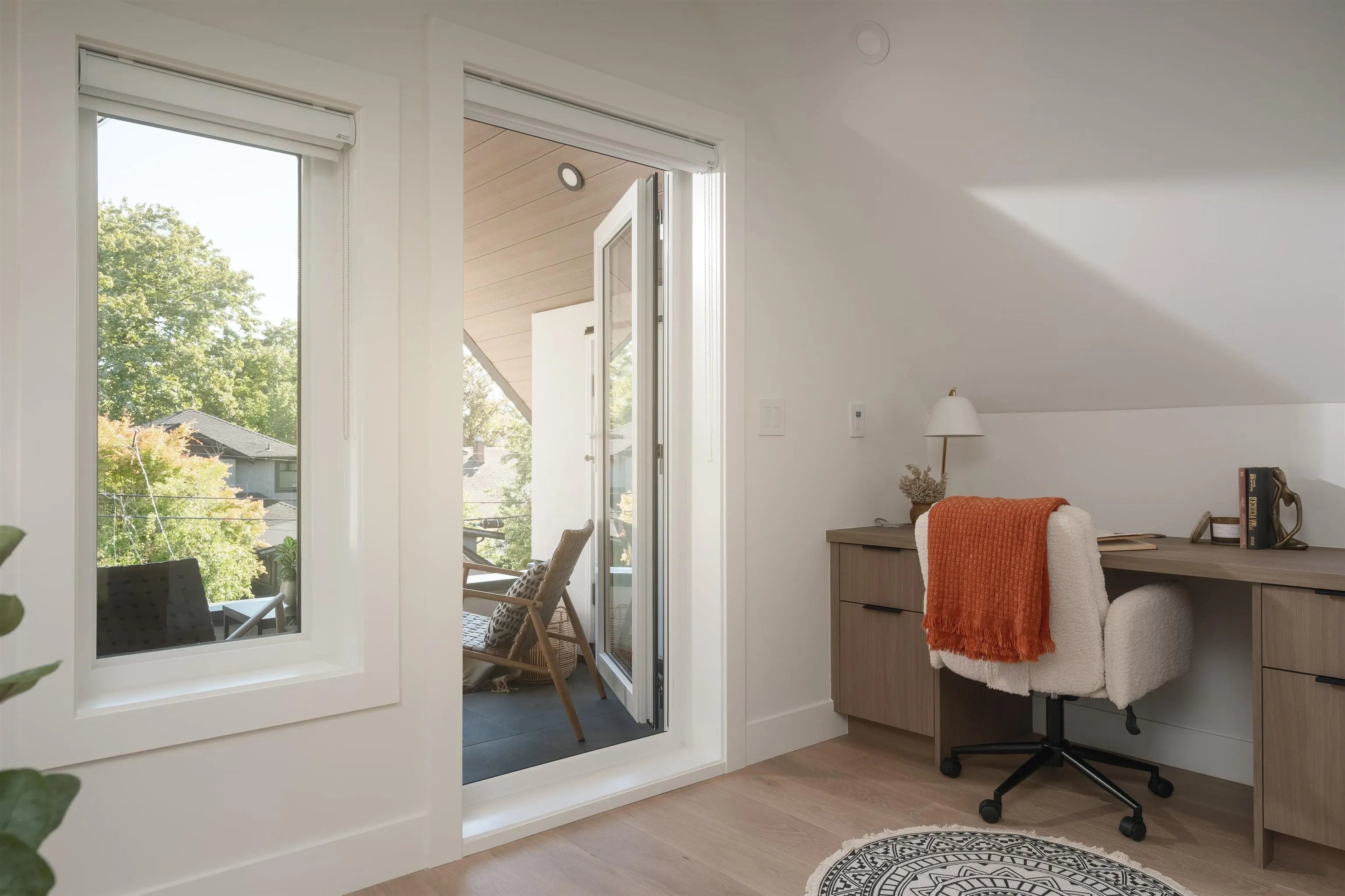 470 W 20 Avenue #2