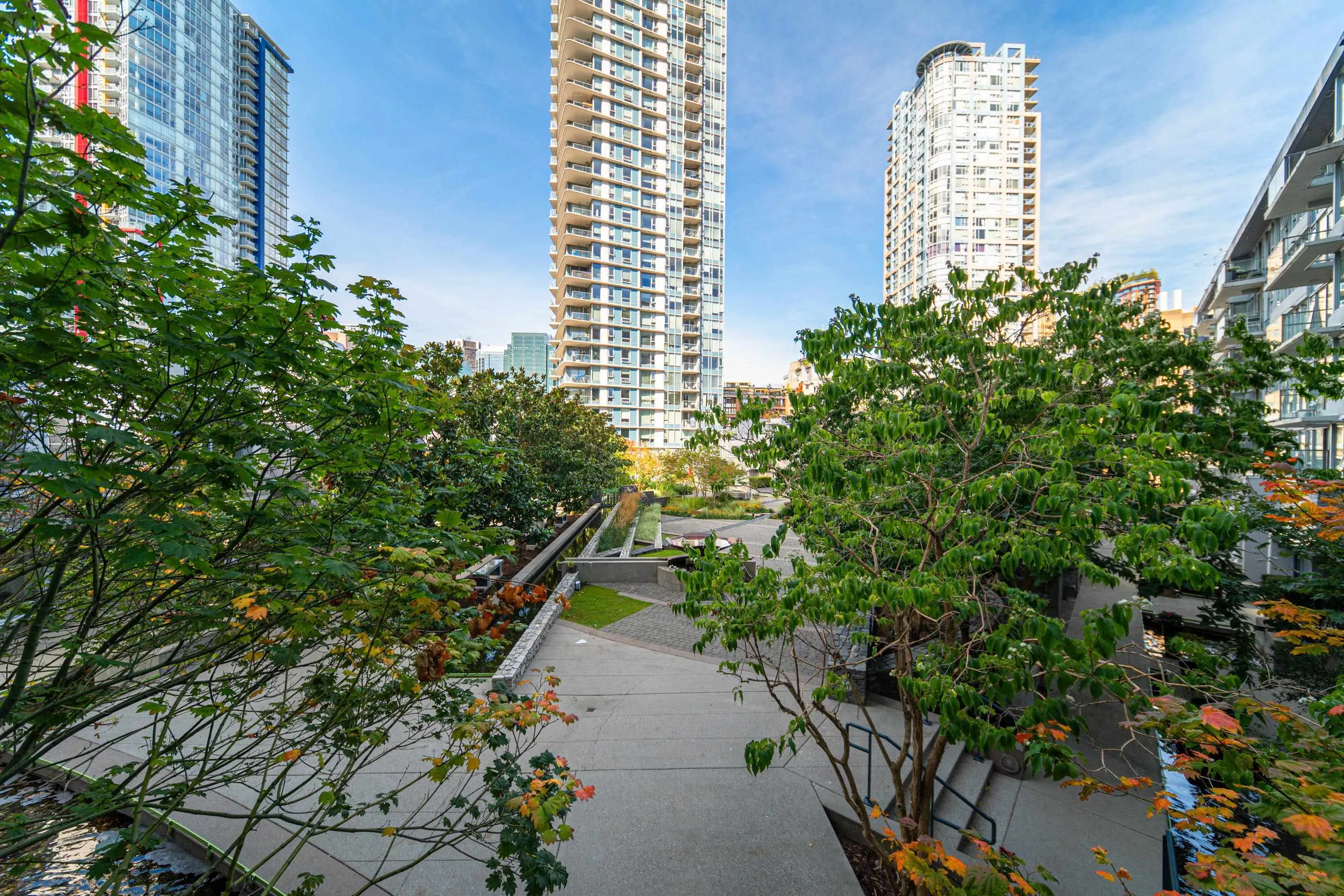 689 Abbott Street #301