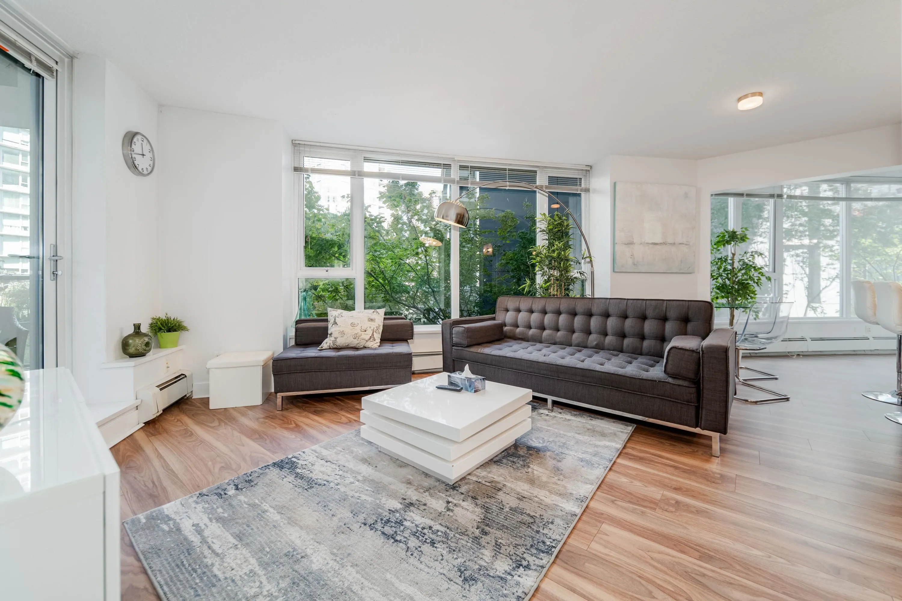 689 Abbott Street #301