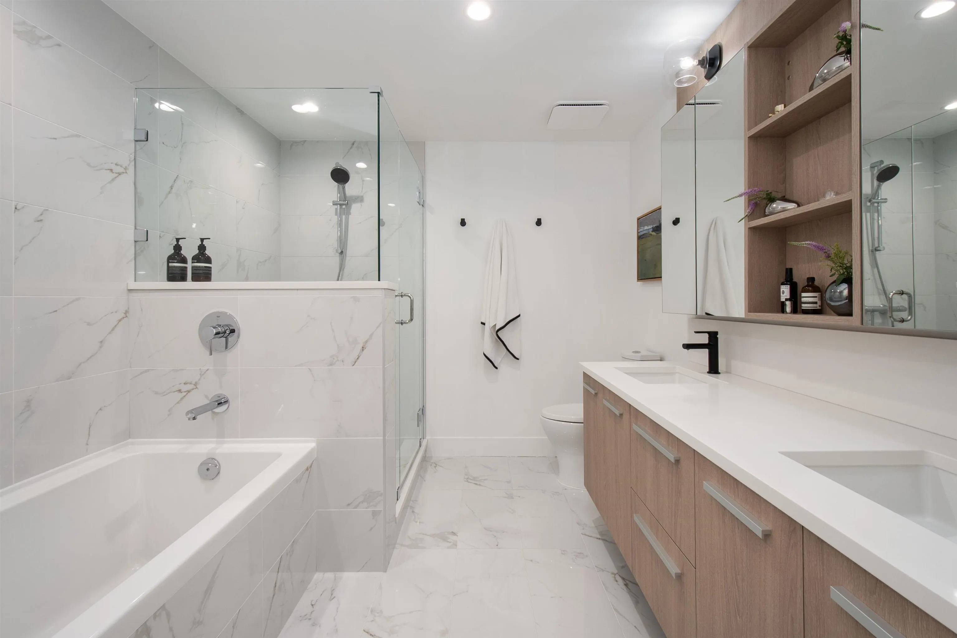 2785 Library Lane #908