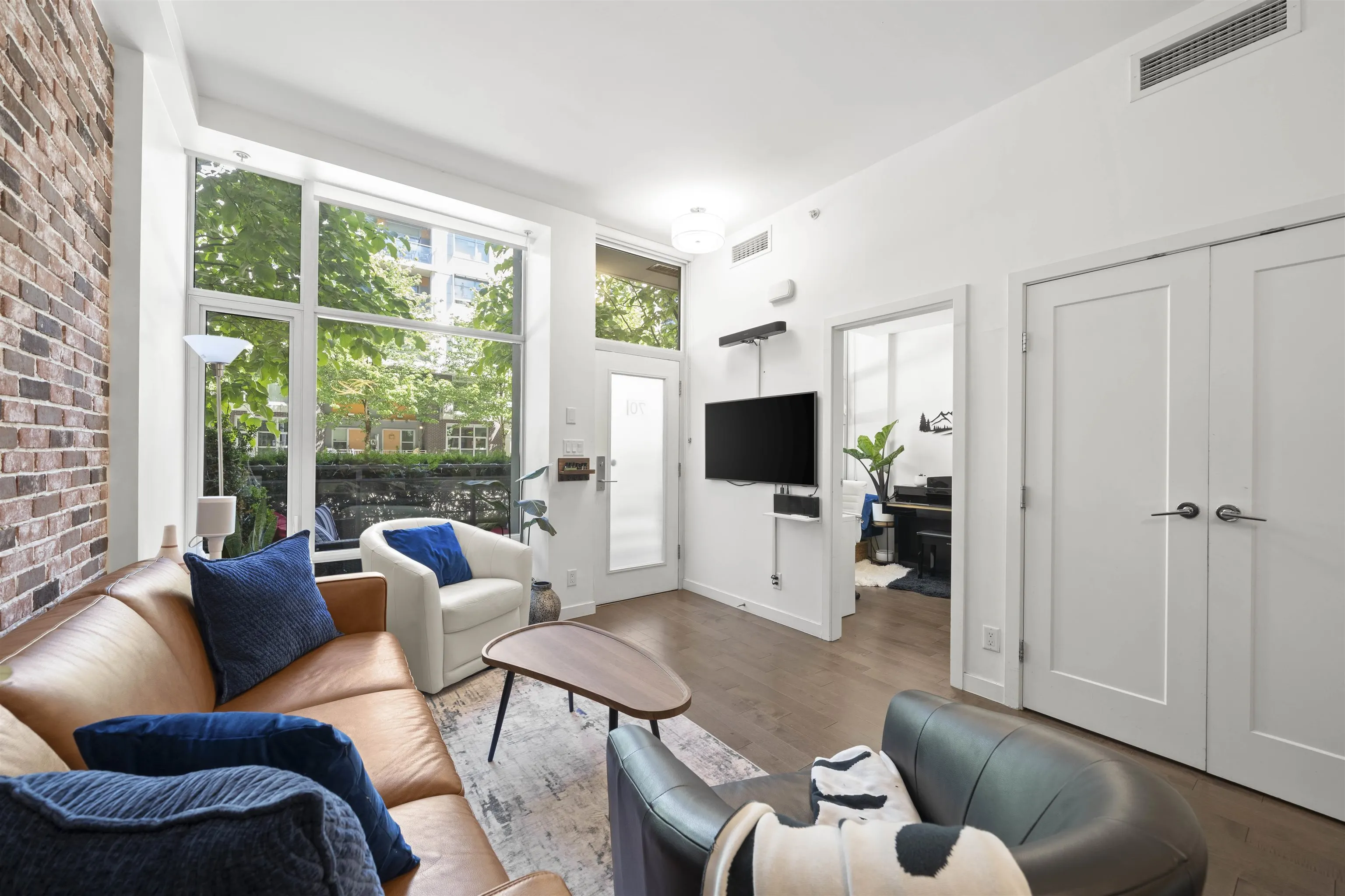 70 W 1st Avenue