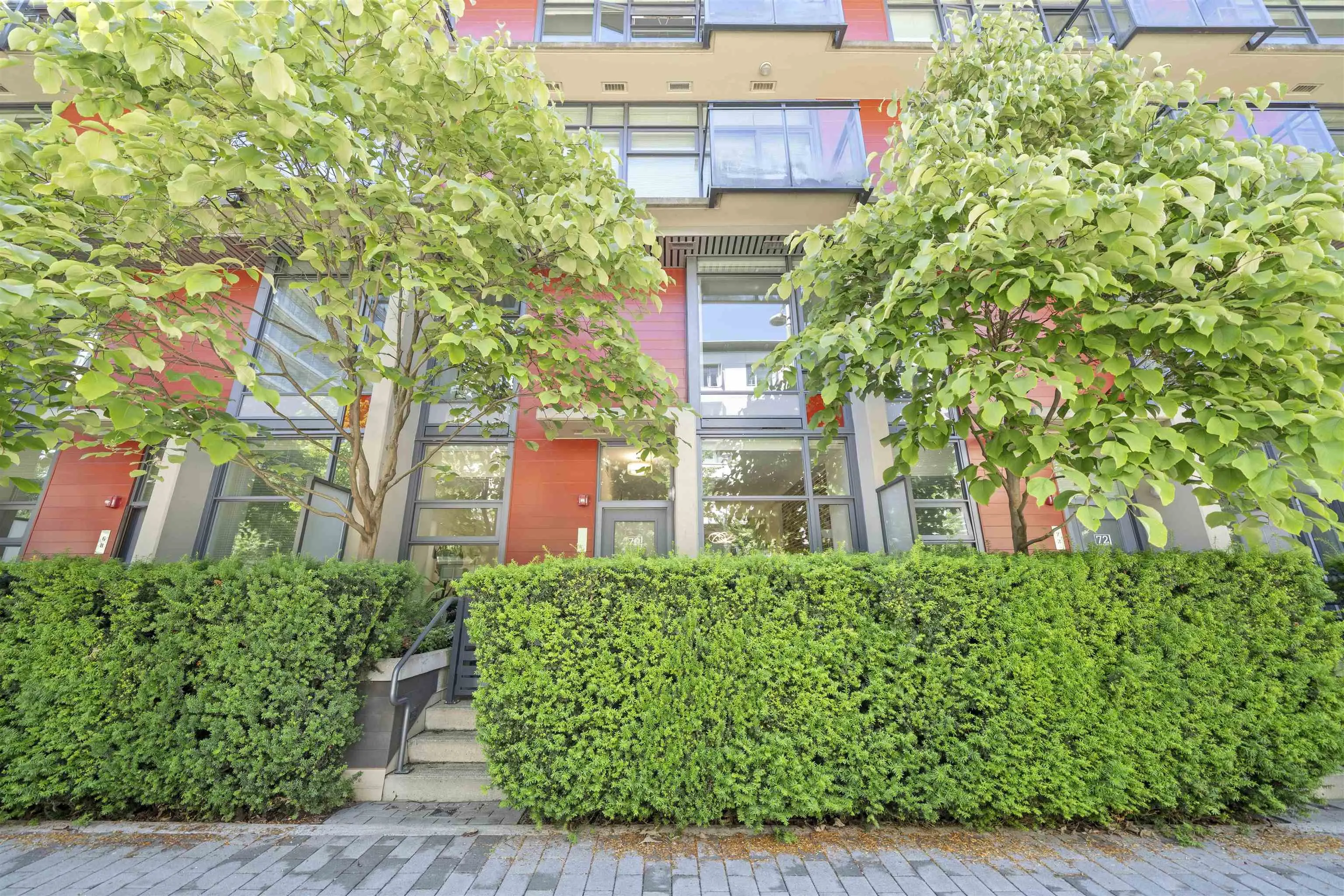 70 W 1st Avenue
