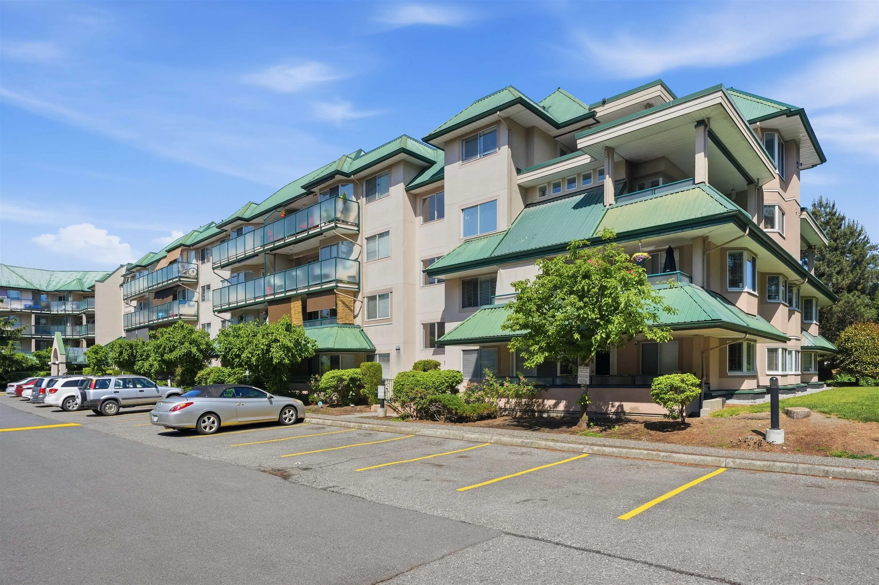 2962 Trethewey Street #418
