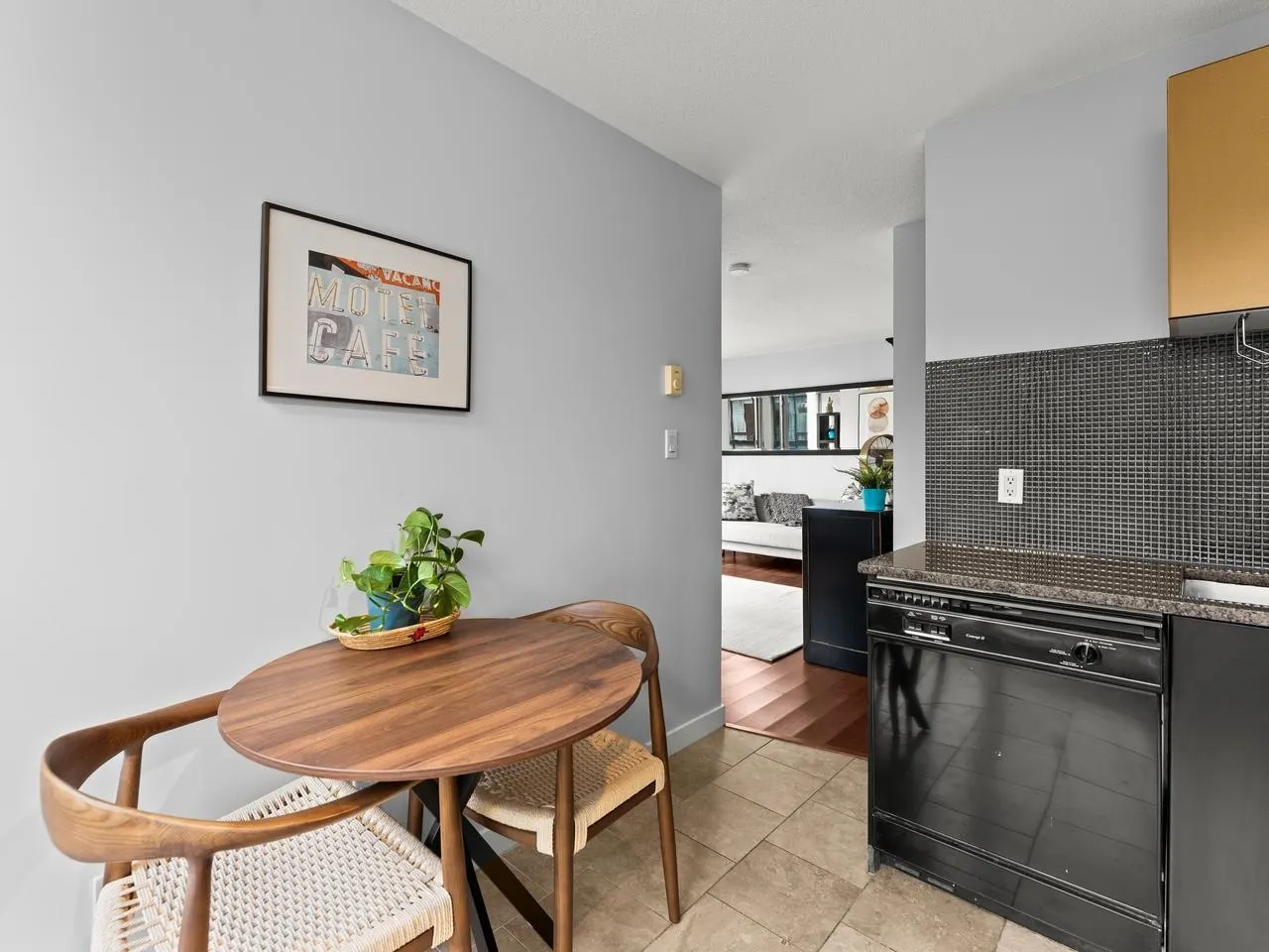 1238 Richards Street #401