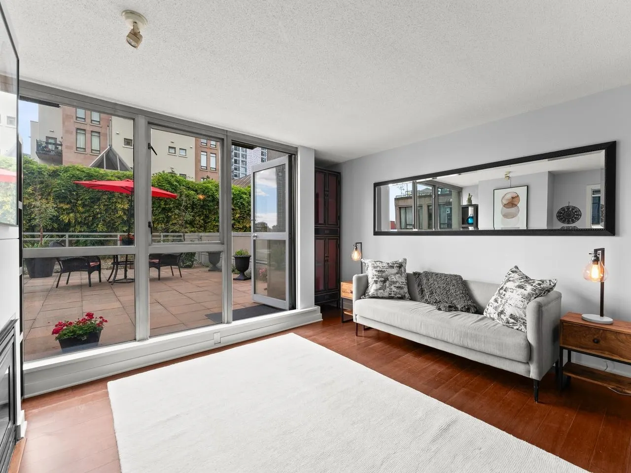 1238 Richards Street #401