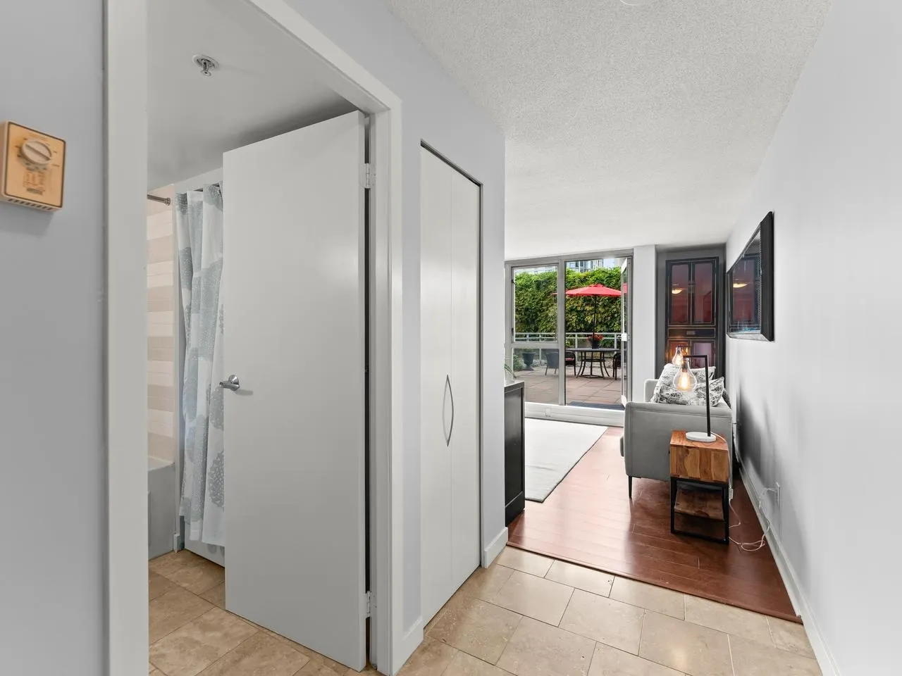 1238 Richards Street #401
