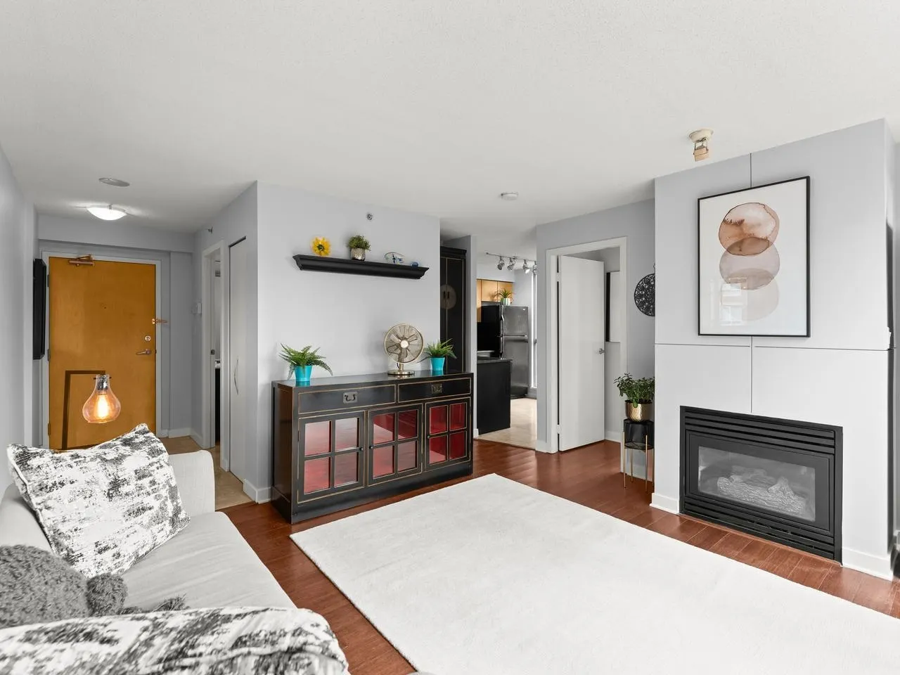 1238 Richards Street #401
