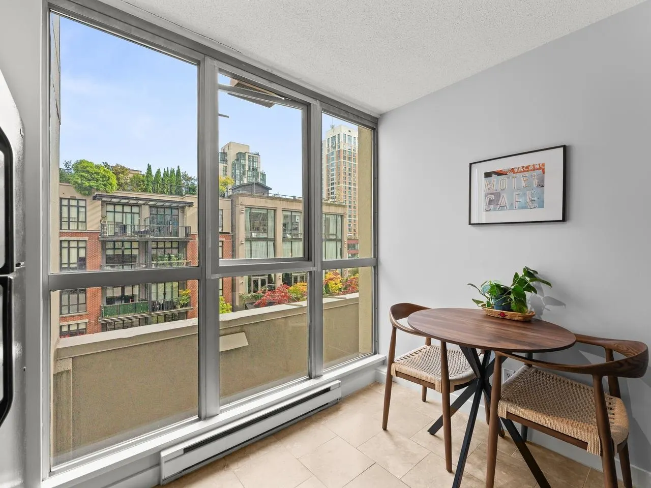 1238 Richards Street #401