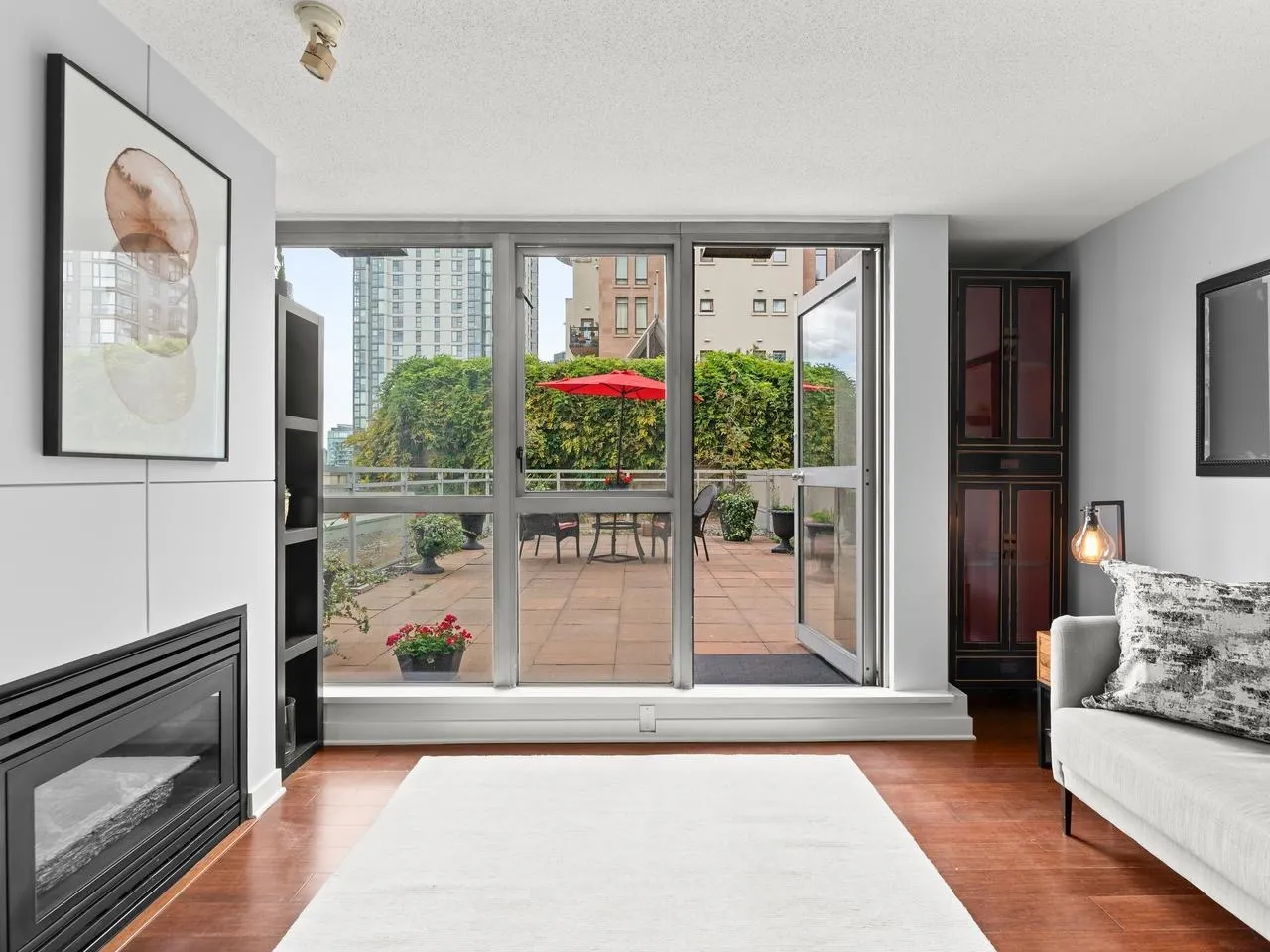 1238 Richards Street #401