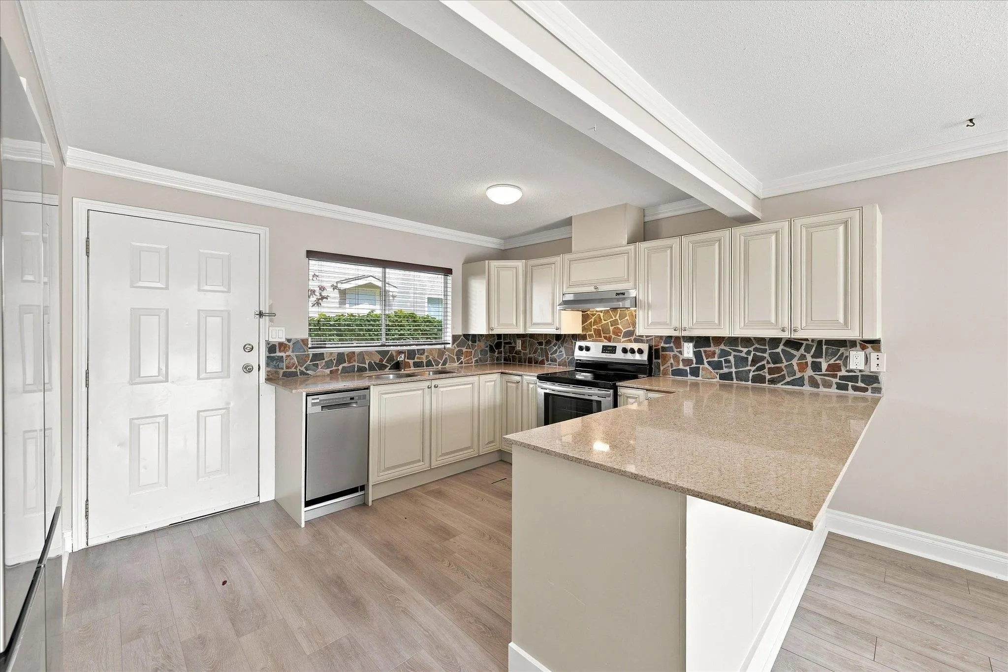 40327 Diamond Head Road #2