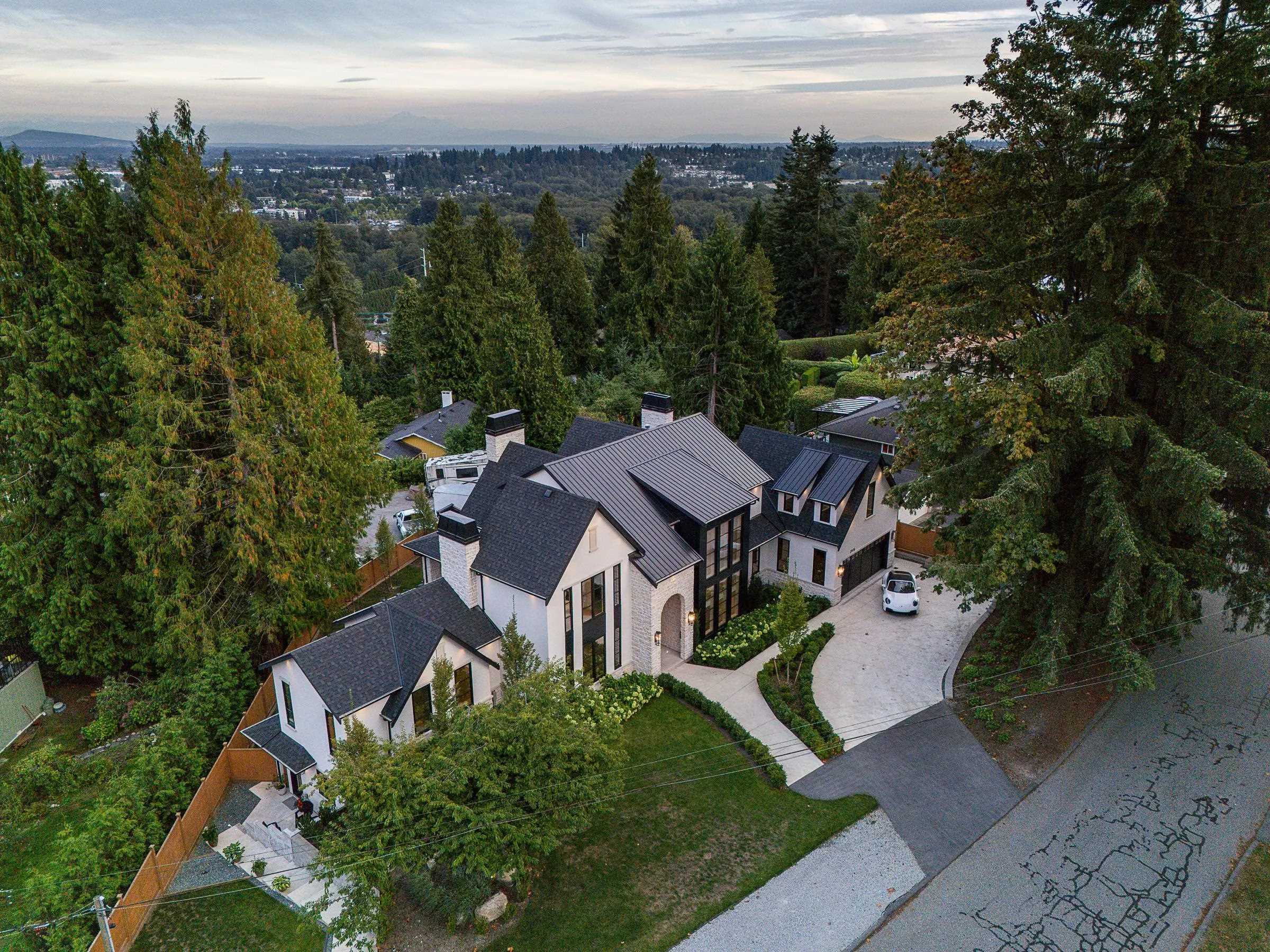 2976 Lazy A Street