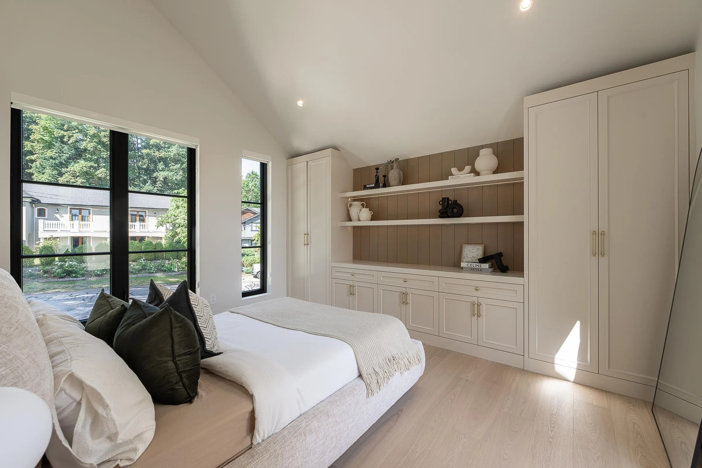 2976 Lazy A Street