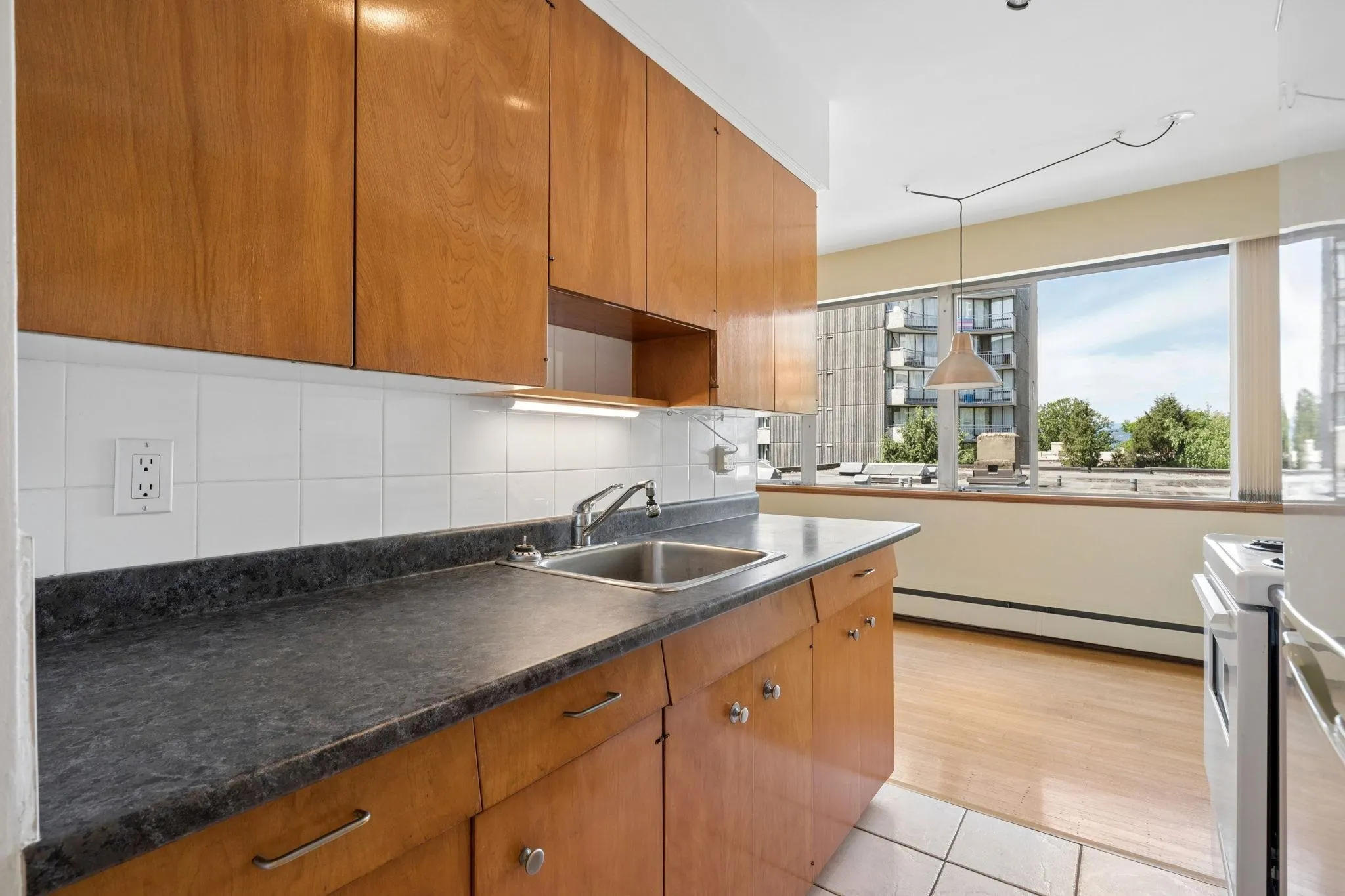 1315 Cardero Street #401