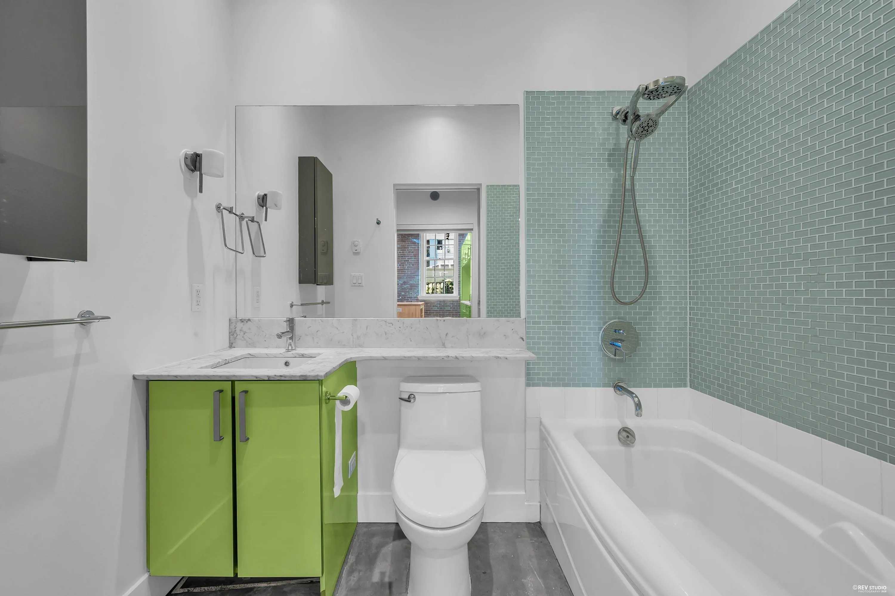 546 Beatty Street #209