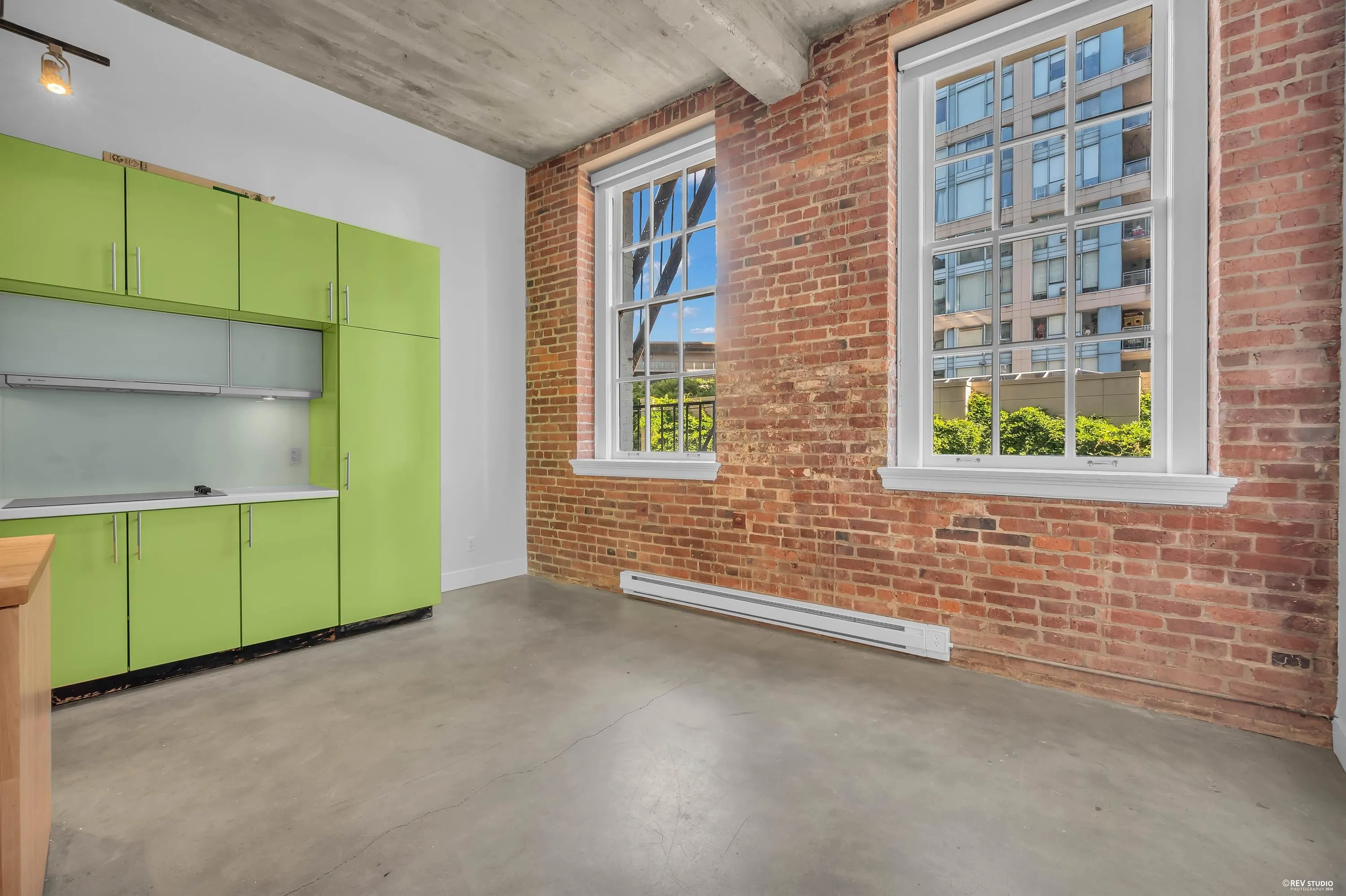 546 Beatty Street #209