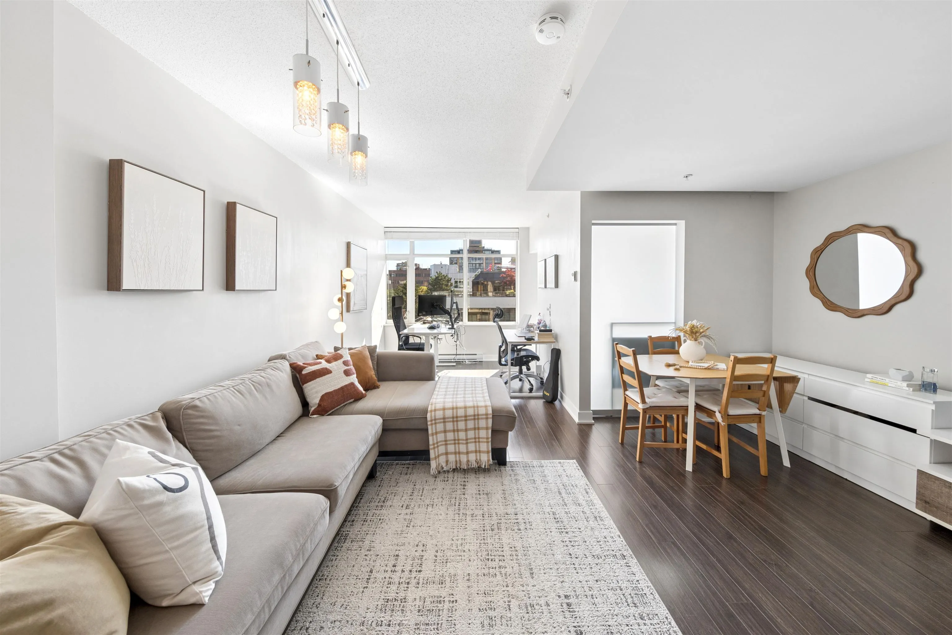 1777 W 7th Avenue #811