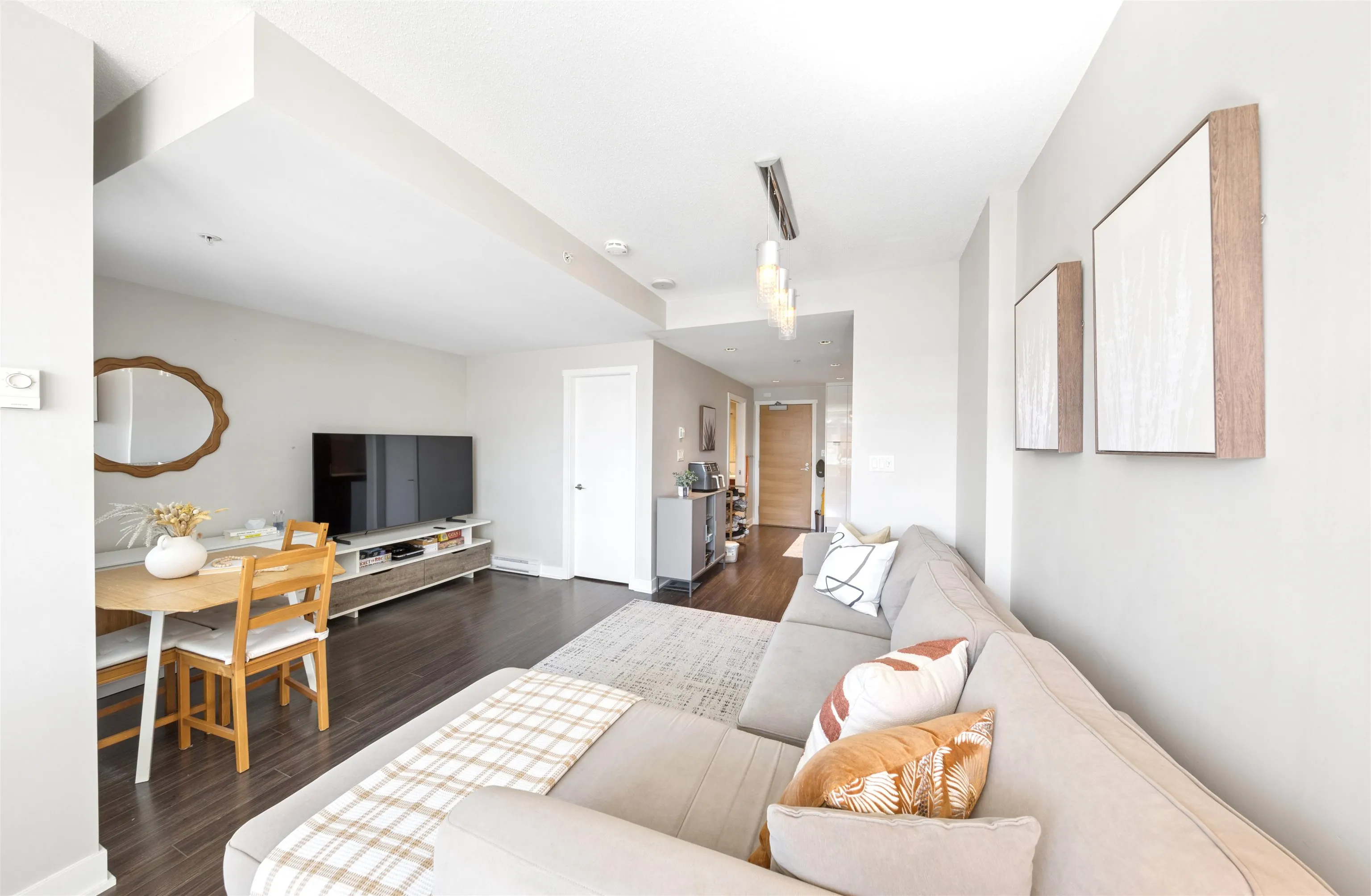 1777 W 7th Avenue #811