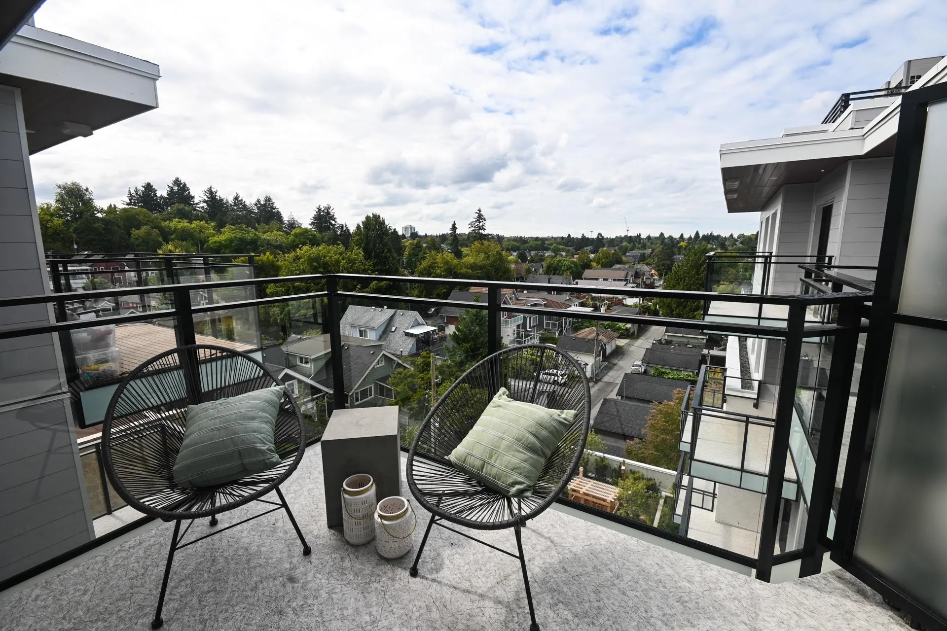 1680 E 12th Avenue #609
