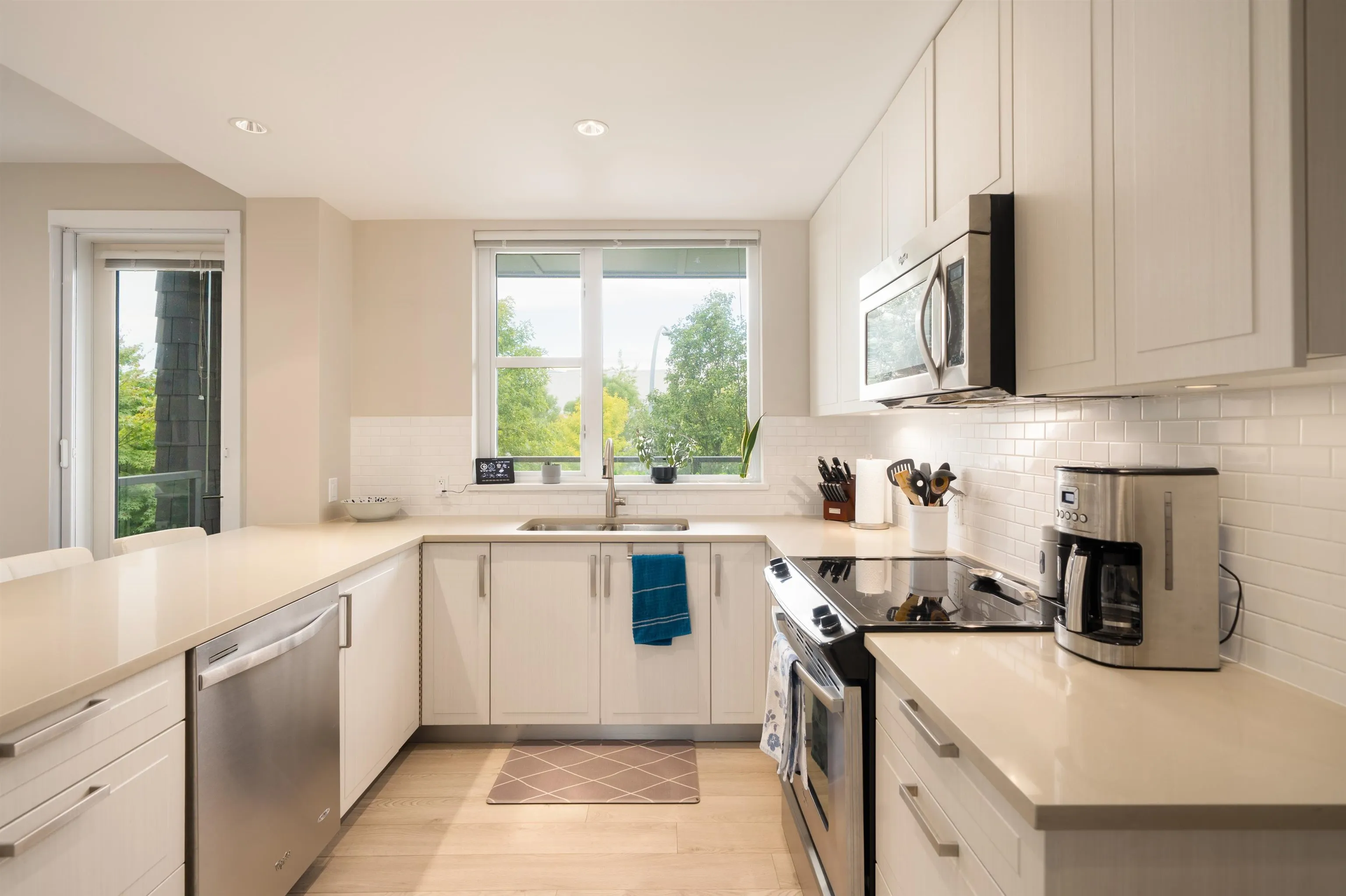 550 Seaborne Place #211