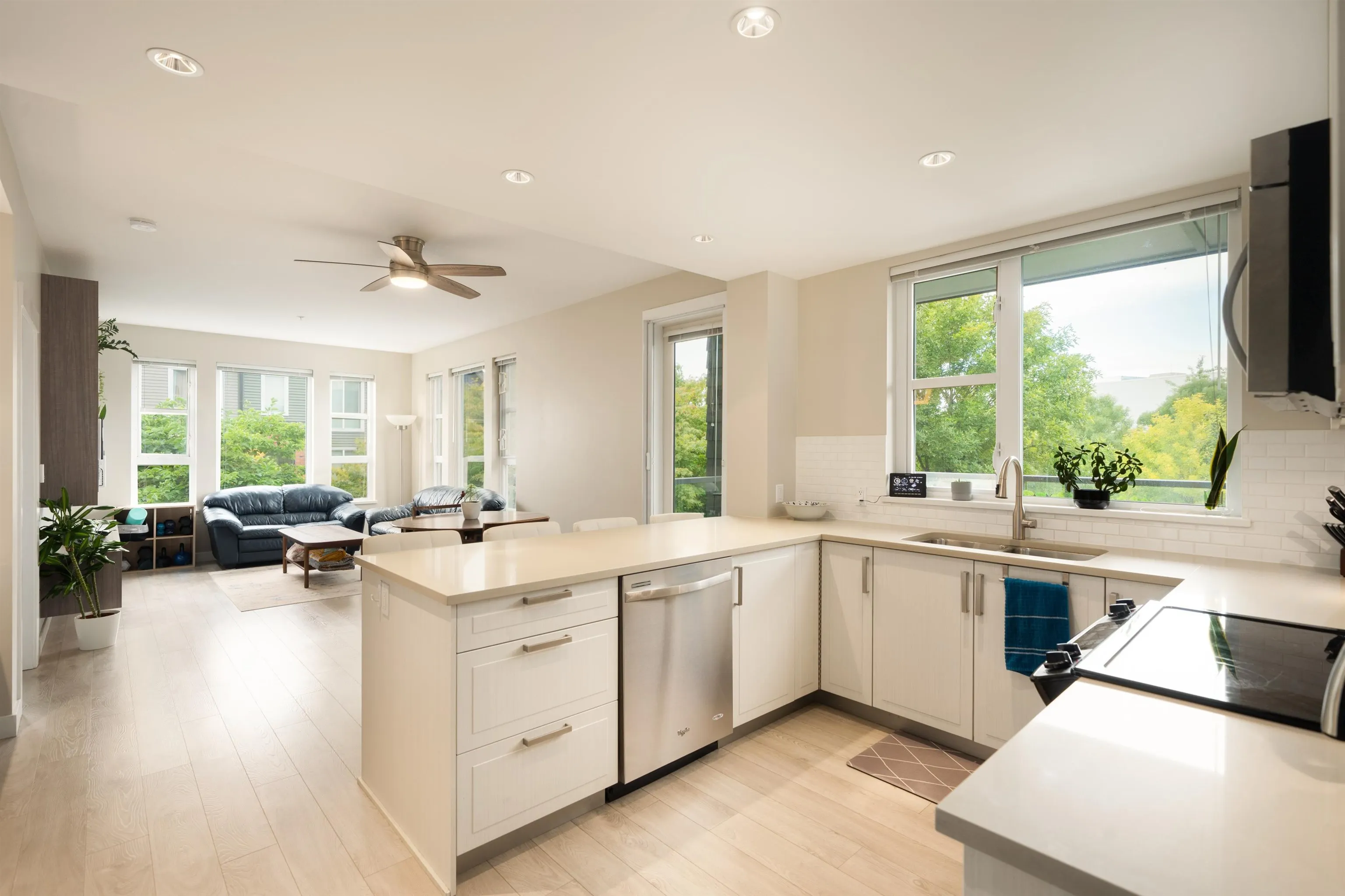 550 Seaborne Place #211