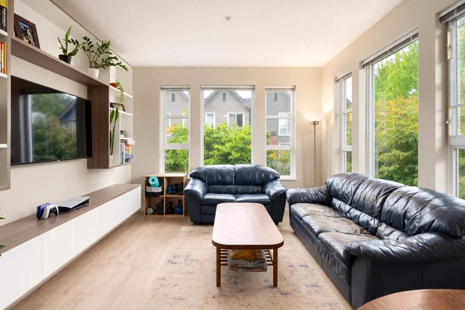 550 Seaborne Place #211