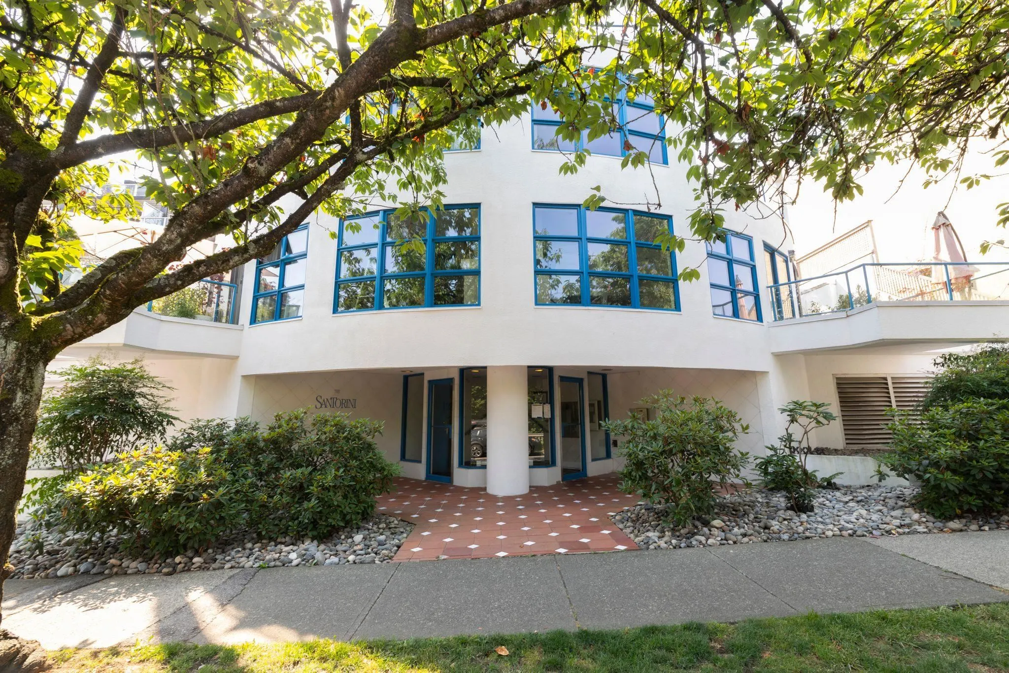 1038 W 7th Avenue #P1
