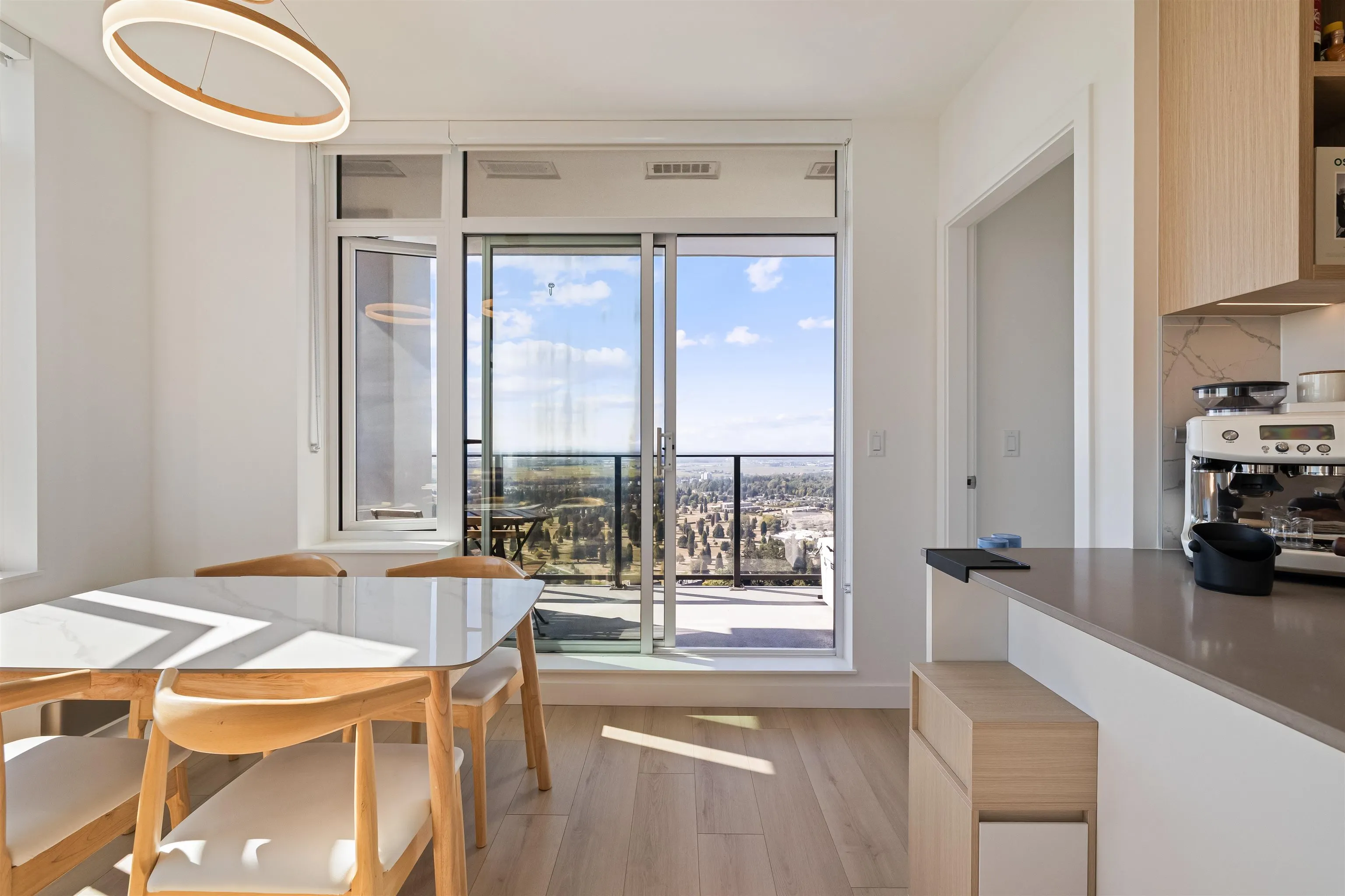 6468 Willingdon Avenue #3201