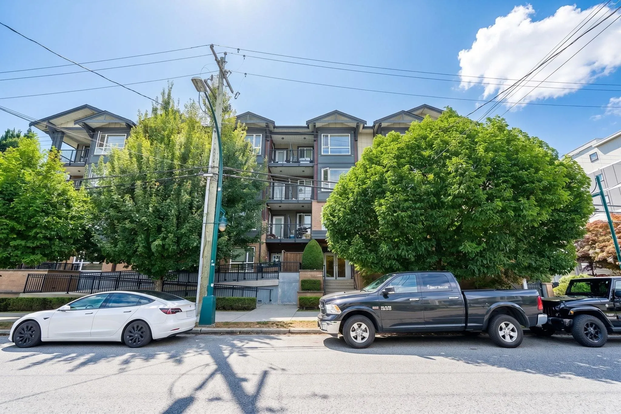 2351 Kelly Avenue #308