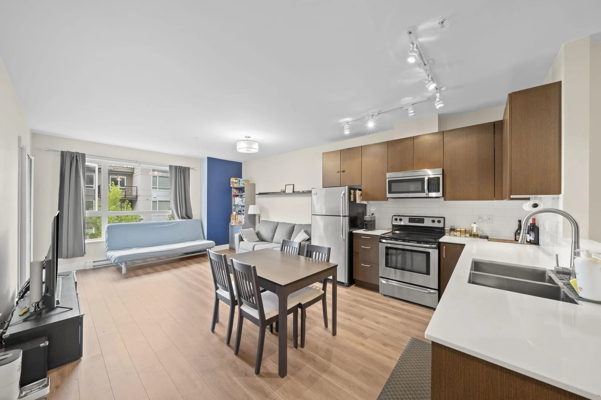 2351 Kelly Avenue #308