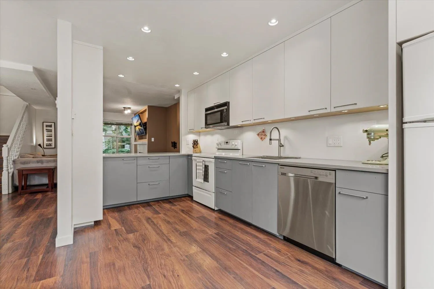 2450 Hawthorne Avenue #51