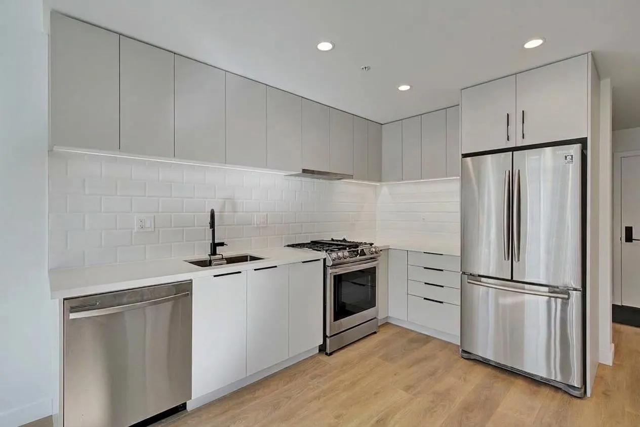 3018 St Goerge Street #410