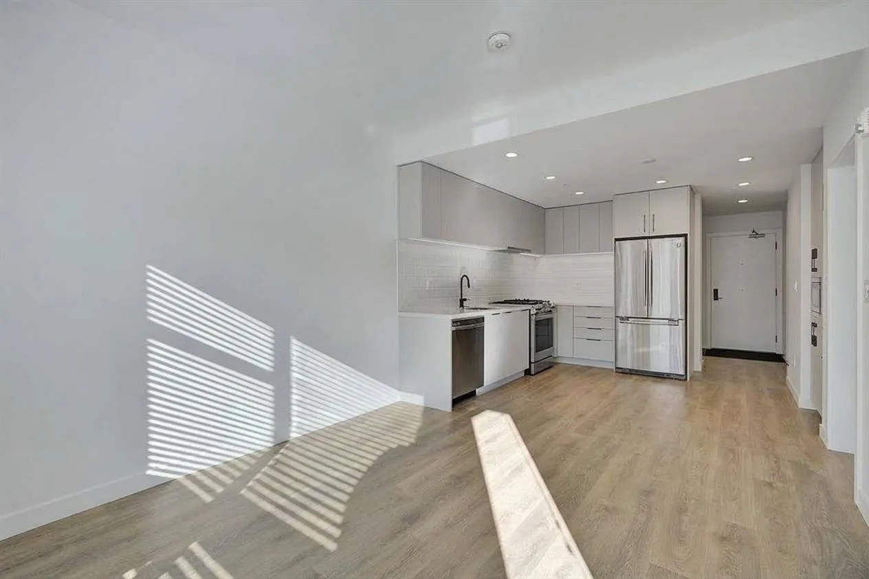 3018 St Goerge Street #410