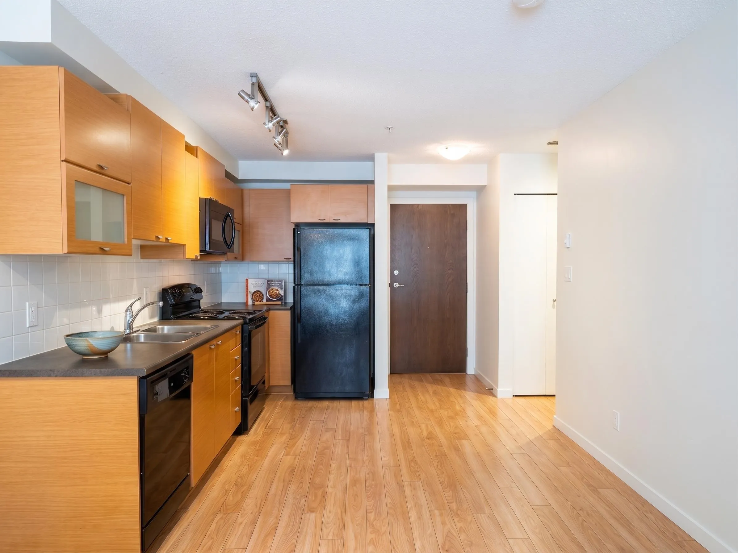 10707 139 Street #115