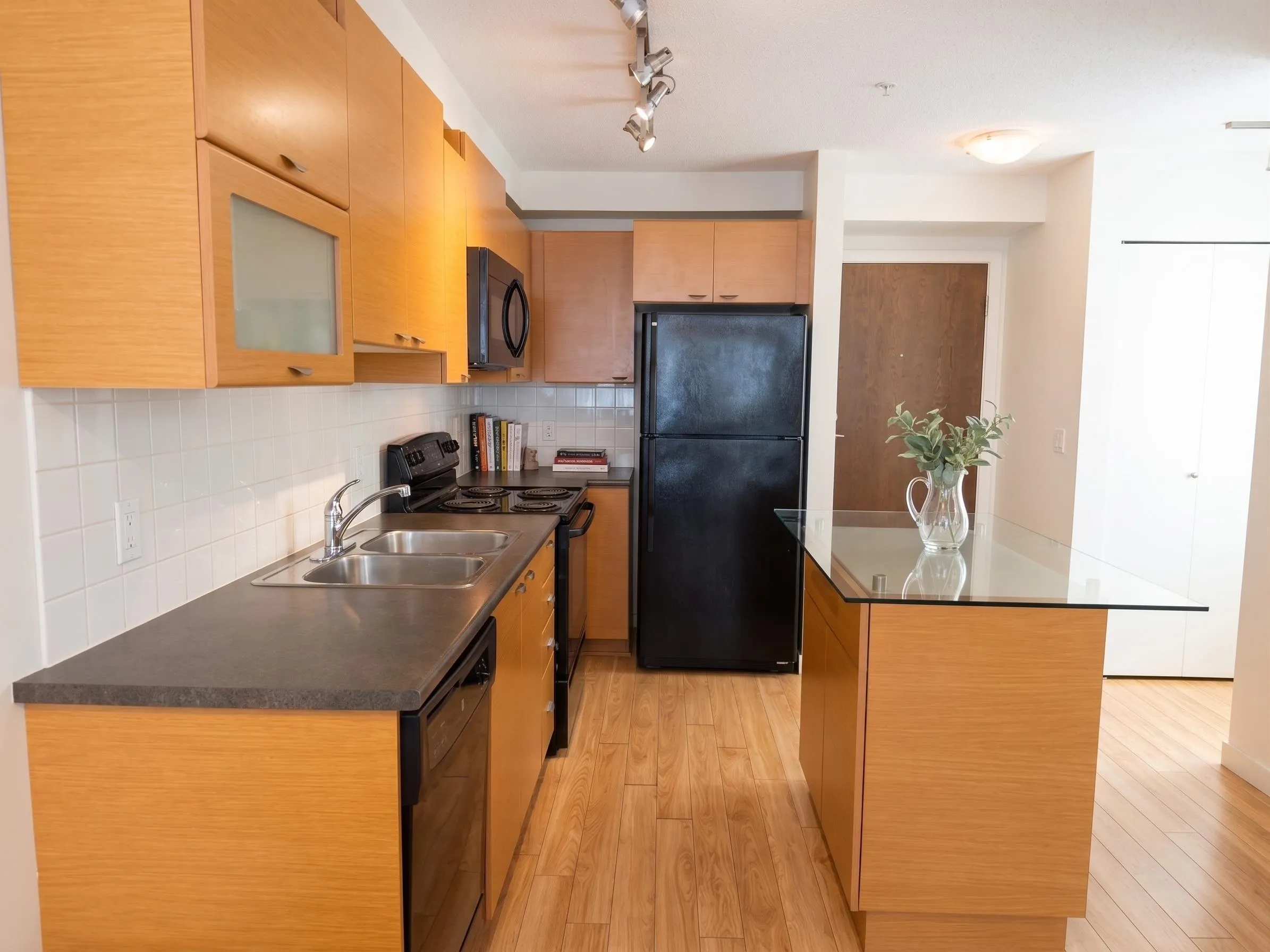 10707 139 Street #115
