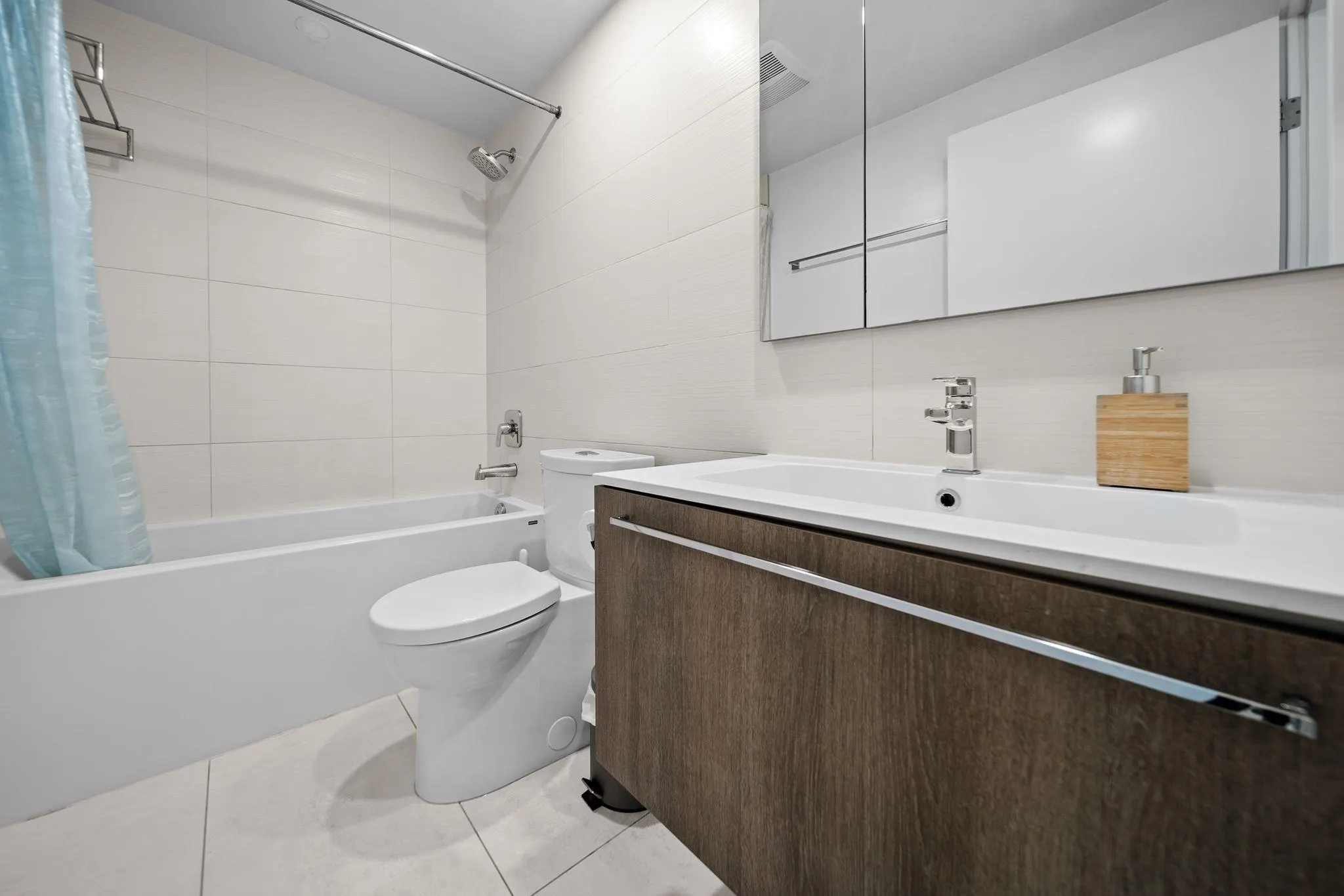 285 E 10th Avenue #1911
