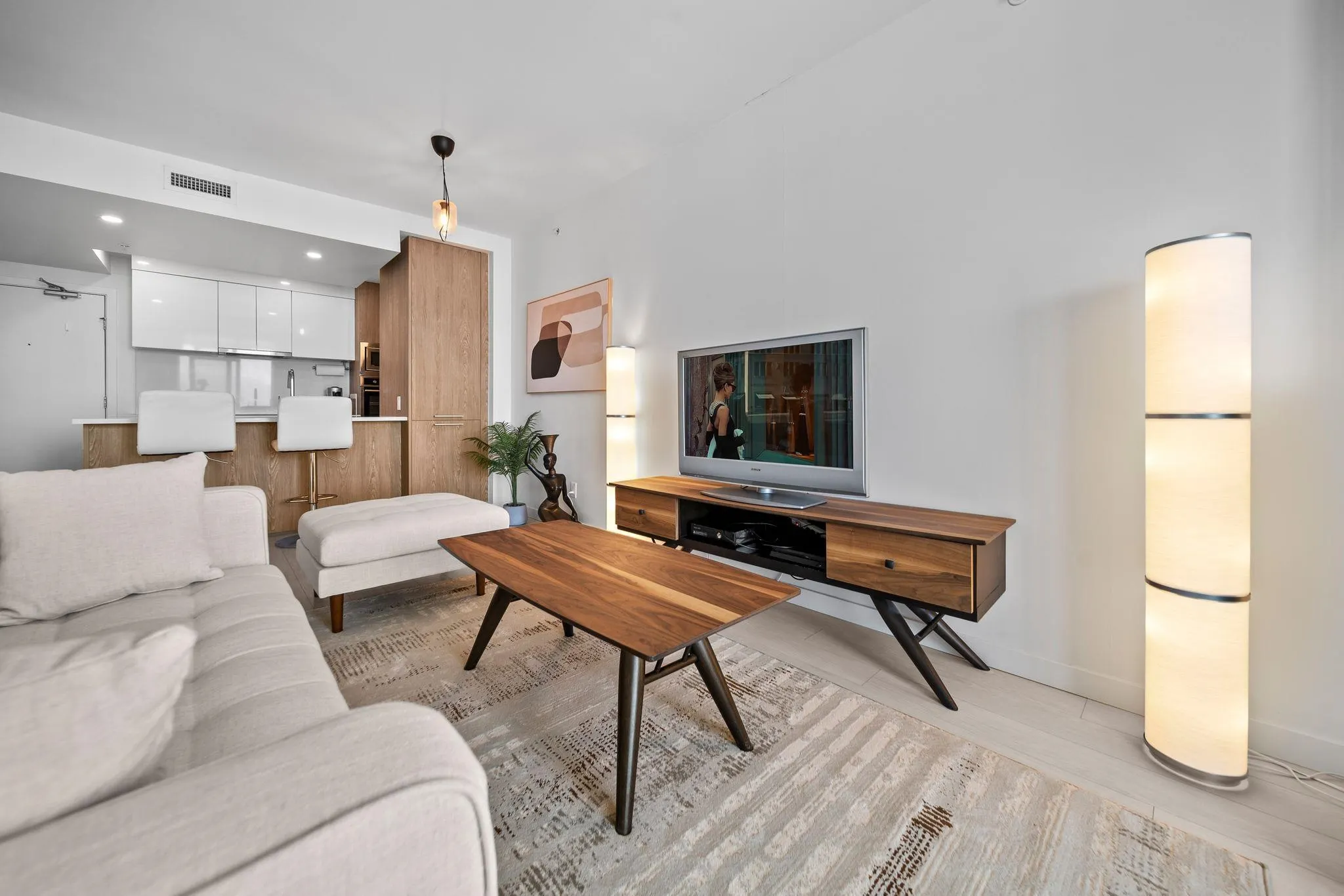 285 E 10th Avenue #1911