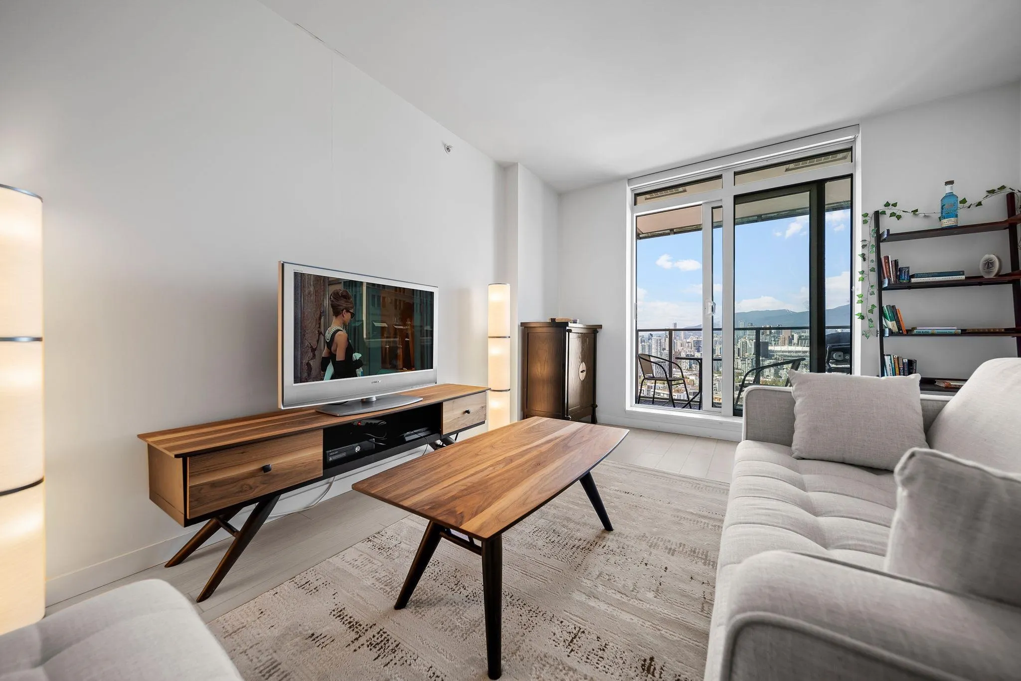 285 E 10th Avenue #1911