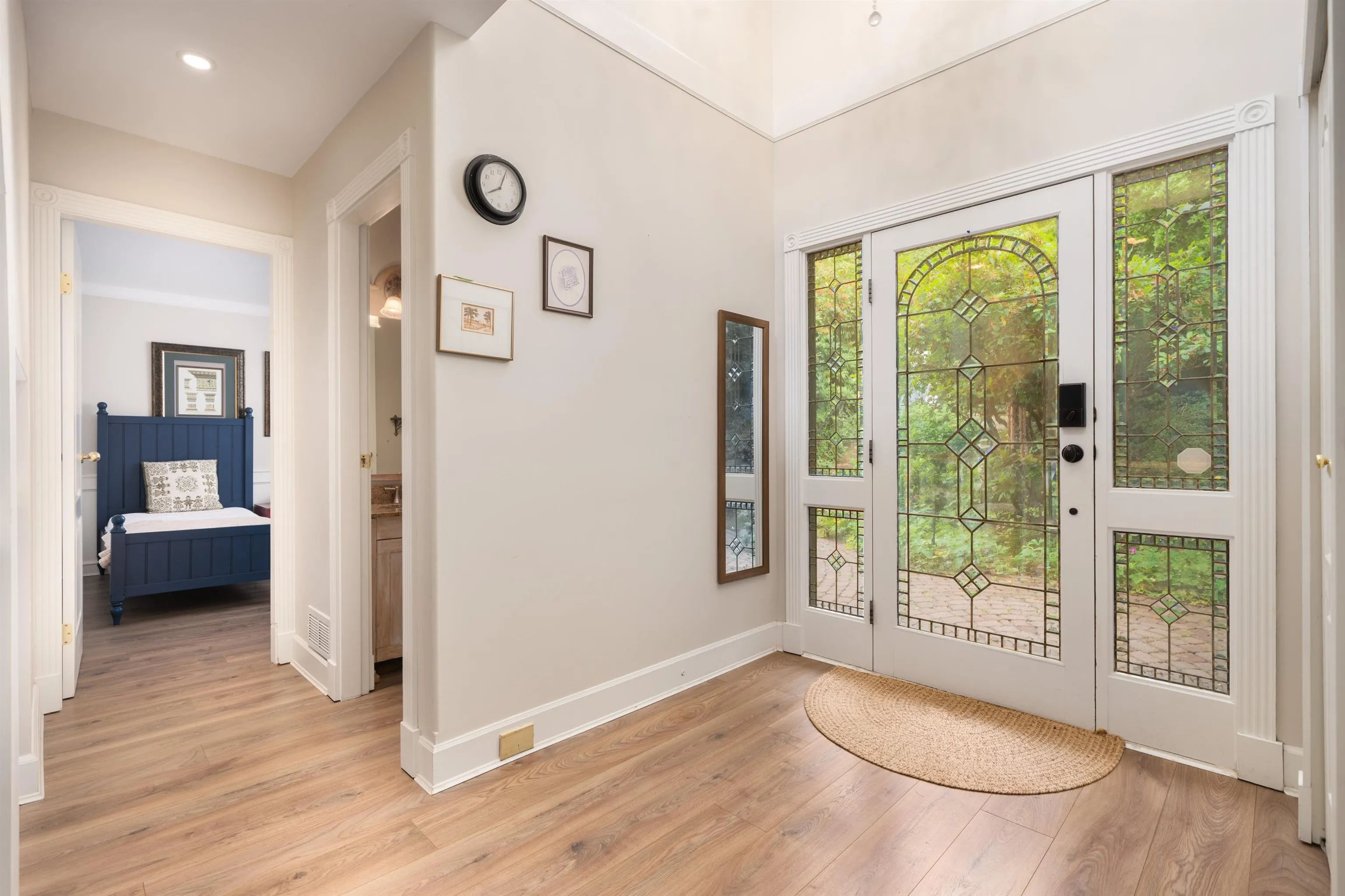 4333 Locarno Crescent