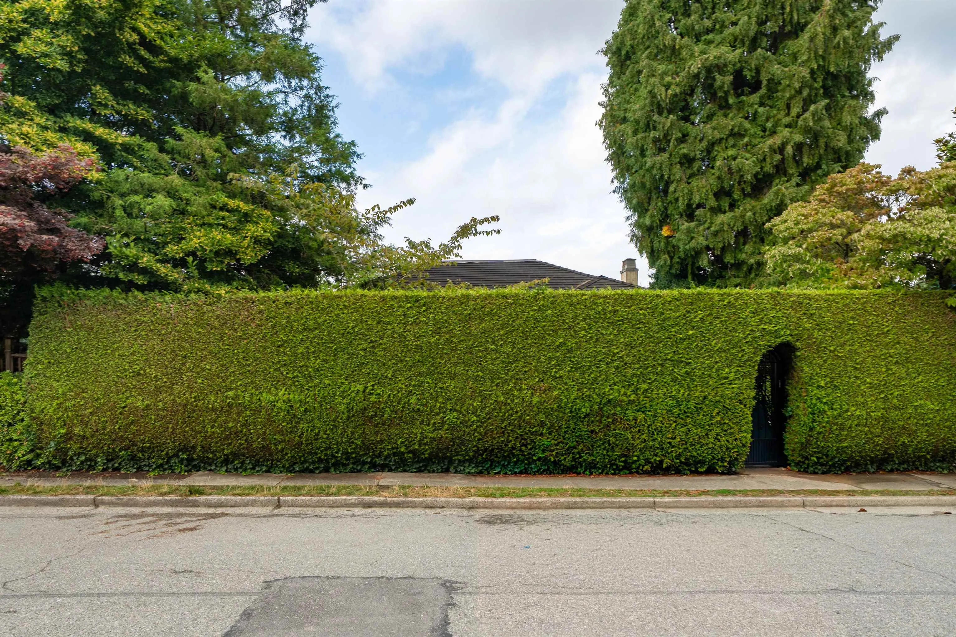 4333 Locarno Crescent