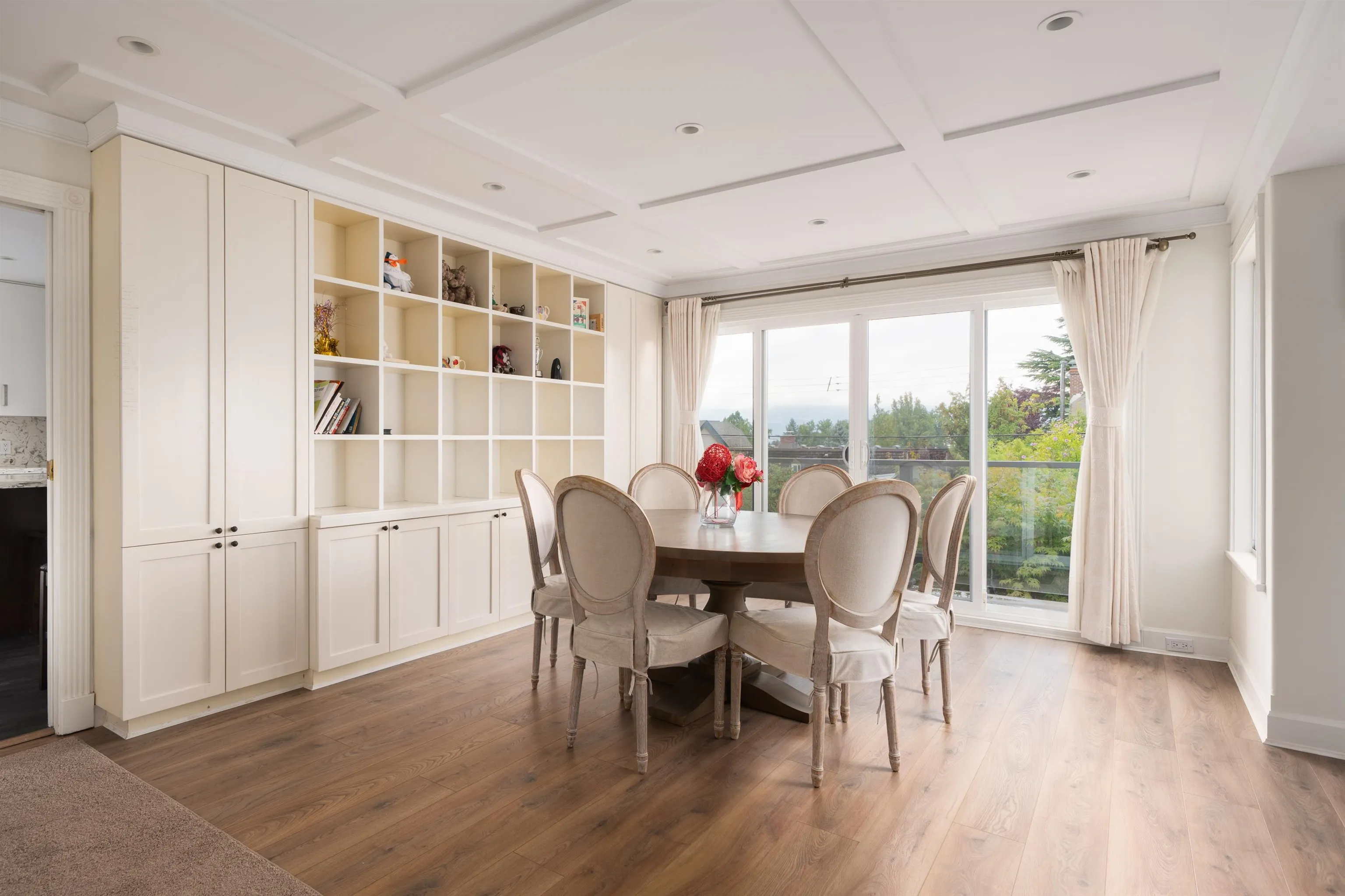 4333 Locarno Crescent