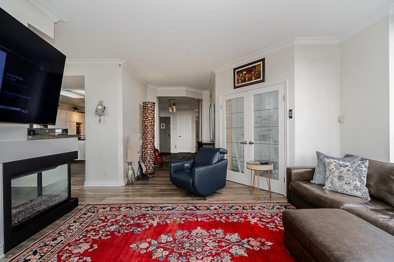10082 148 Street #2304