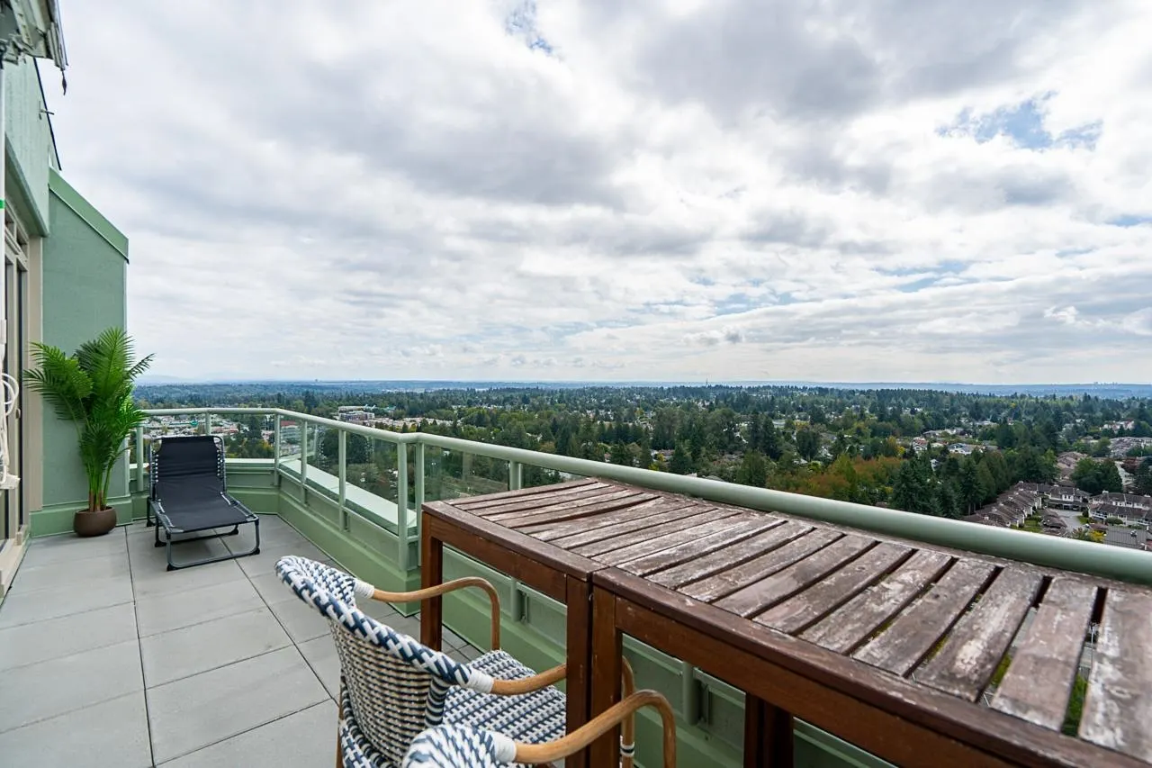 10082 148 Street #2304