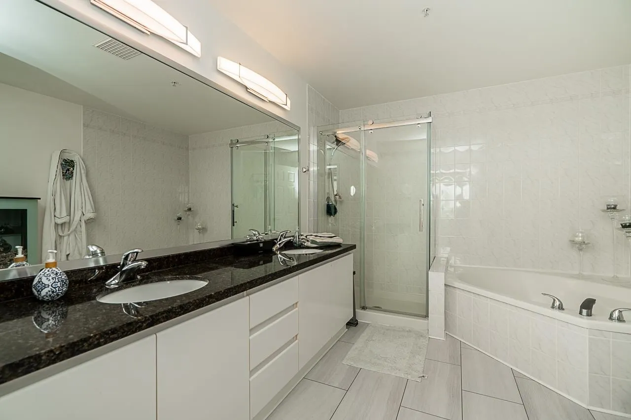 10082 148 Street #2304