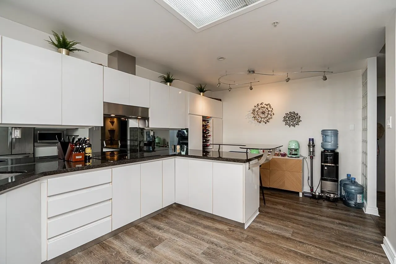 10082 148 Street #2304