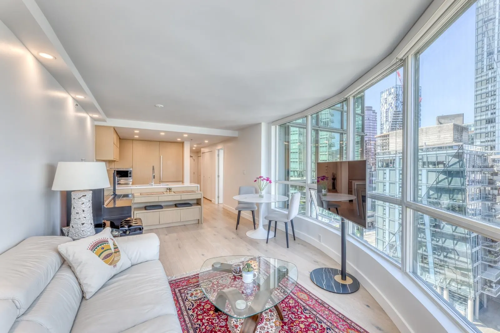 588 Broughton Street #1001