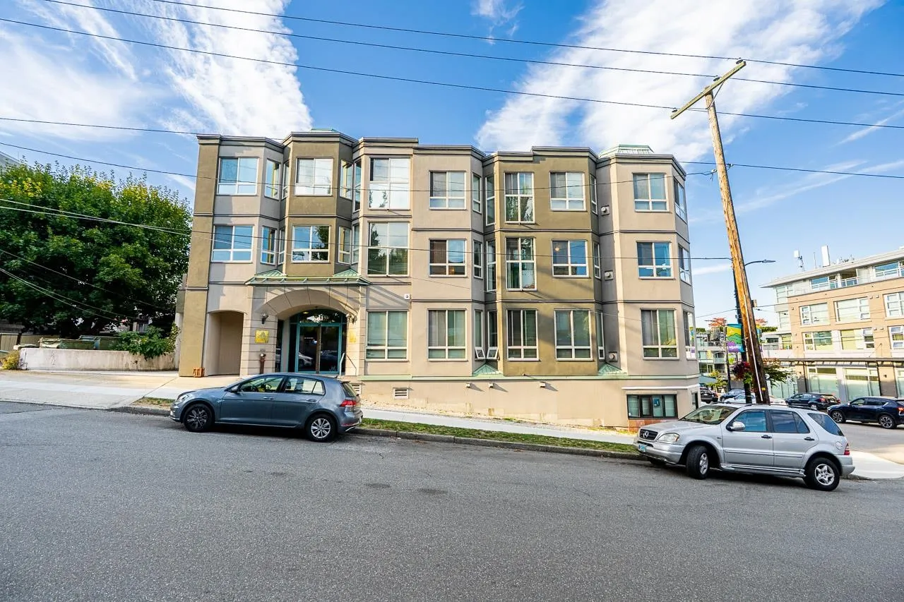 3615 W 17th Avenue #206