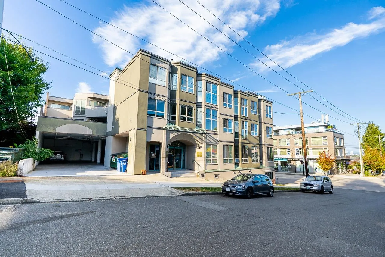 3615 W 17th Avenue #206